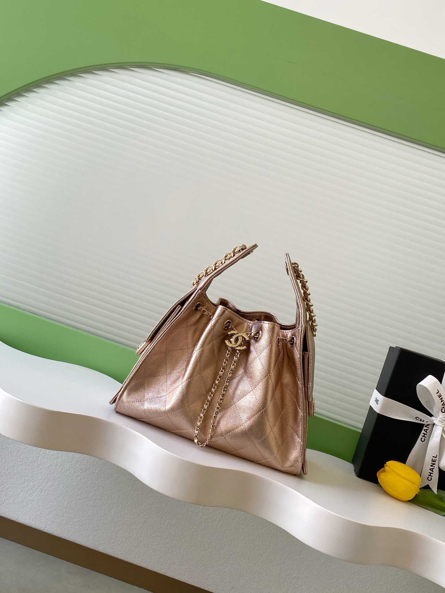 新作通販 超美品 シャネル バッグ 鞄 スモール ハンドバッグ 2512