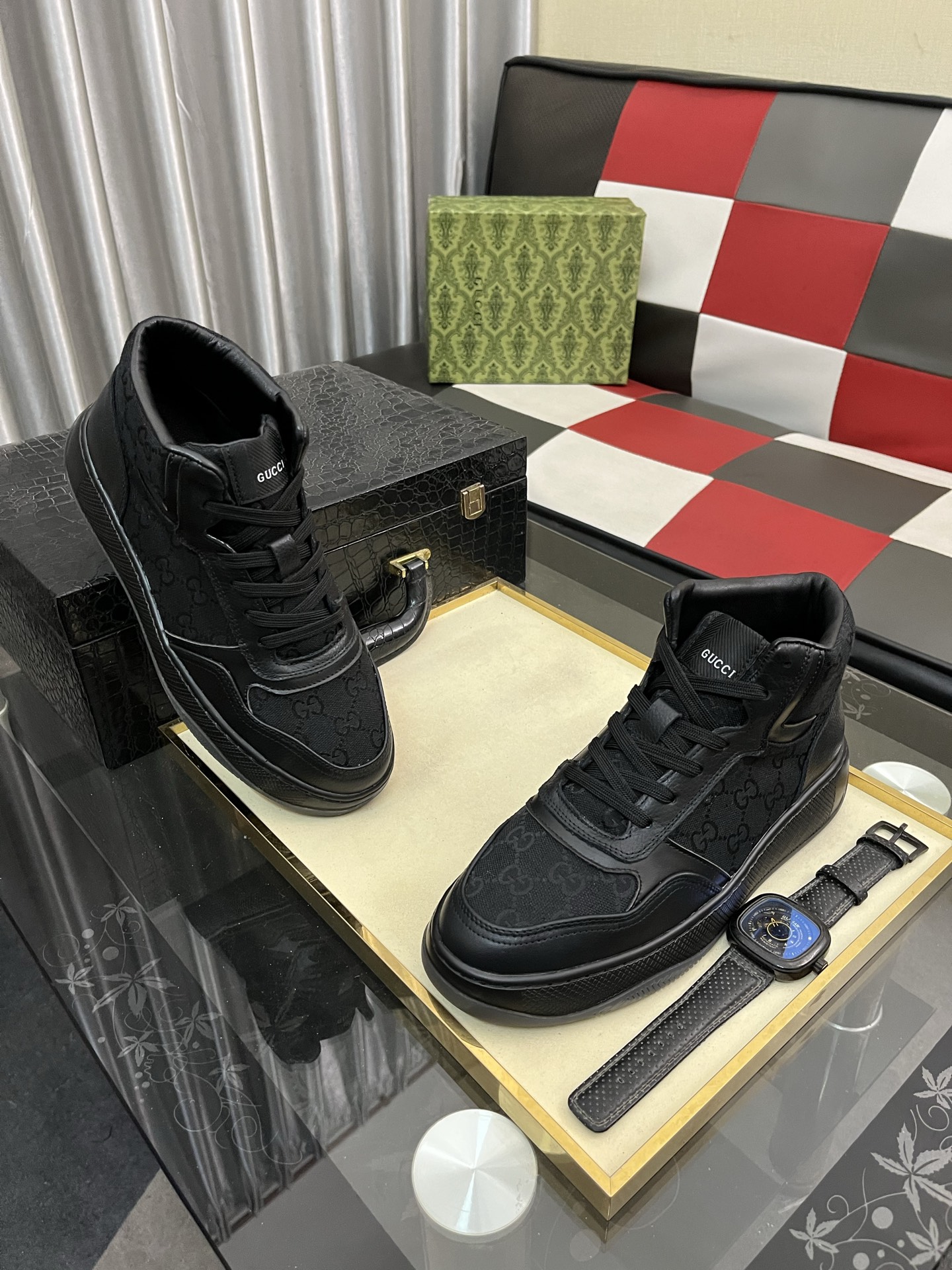 靴 グッチ スニーカー/レースアップ メンズ