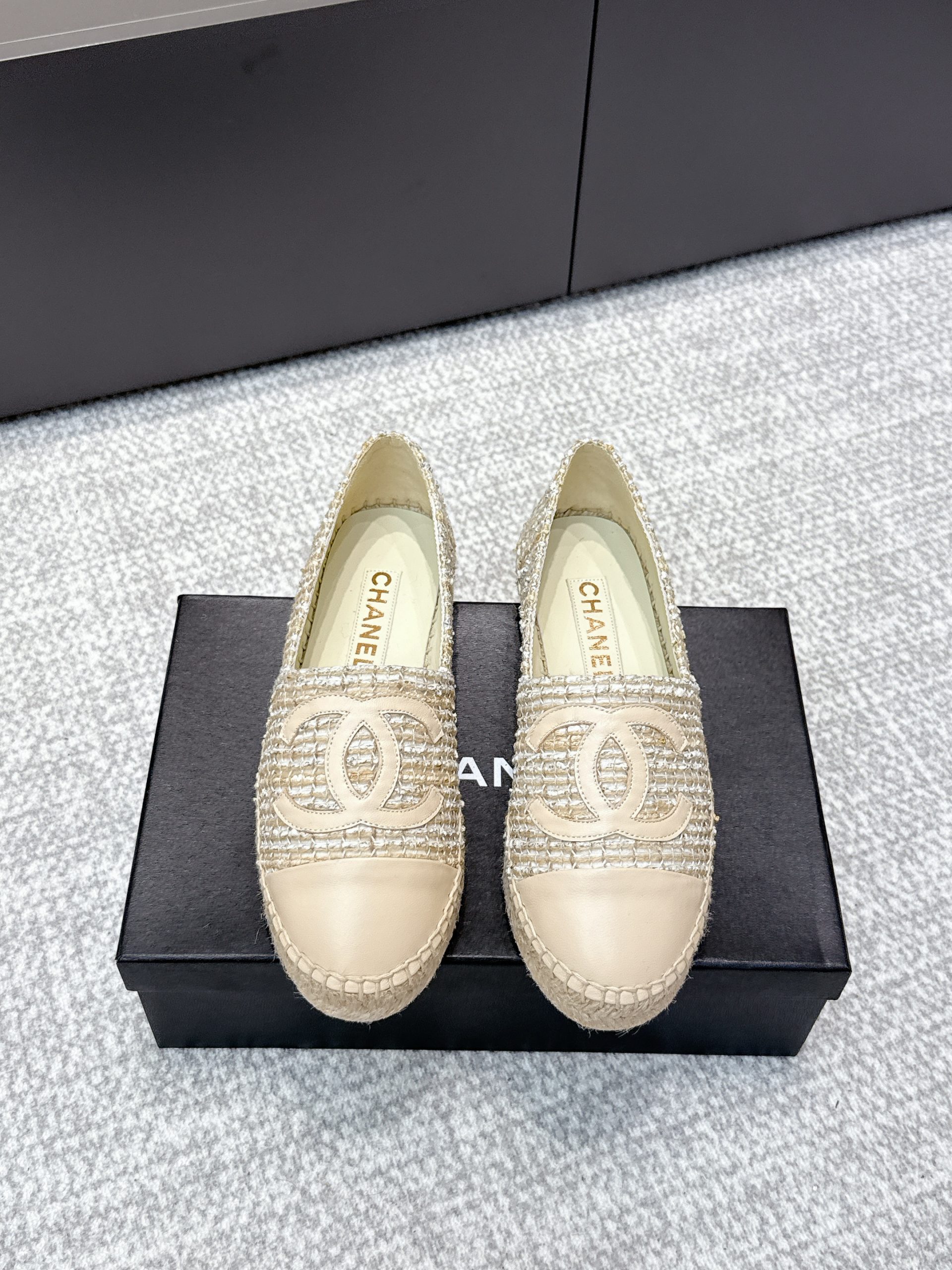 靴 シャネル Shoes フラットシューズ レディース