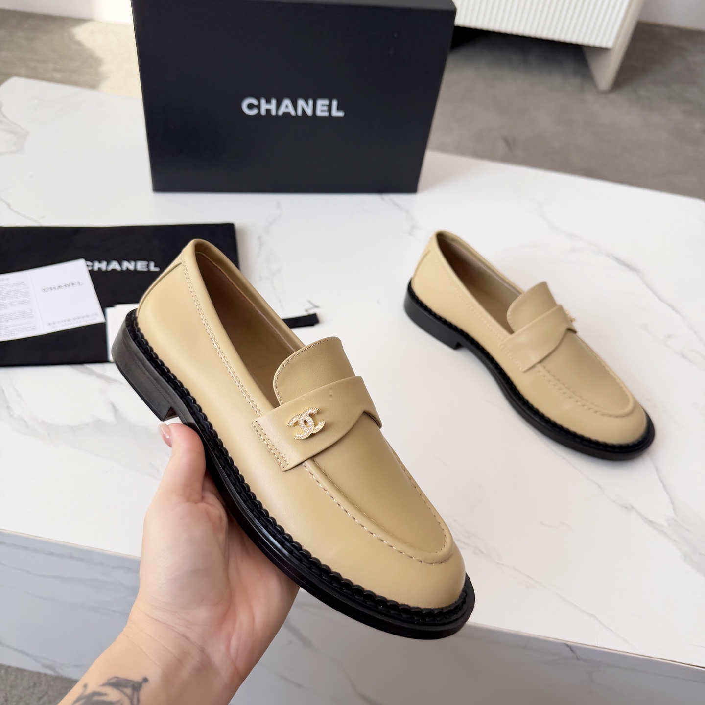 靴 シャネル Shoes フラットシューズ レディース