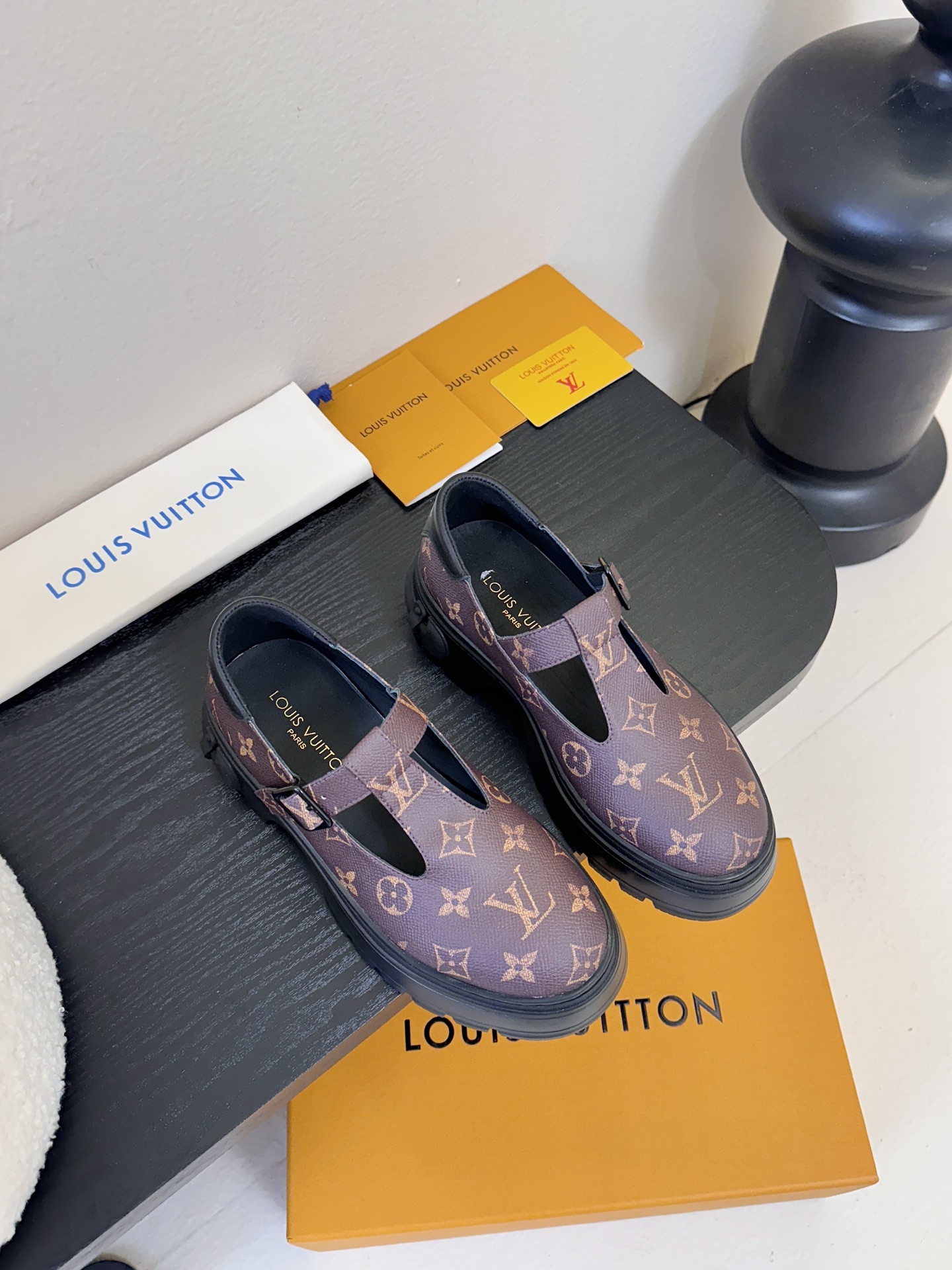 靴 ルイヴィトン Shoes フラットシューズ レディース