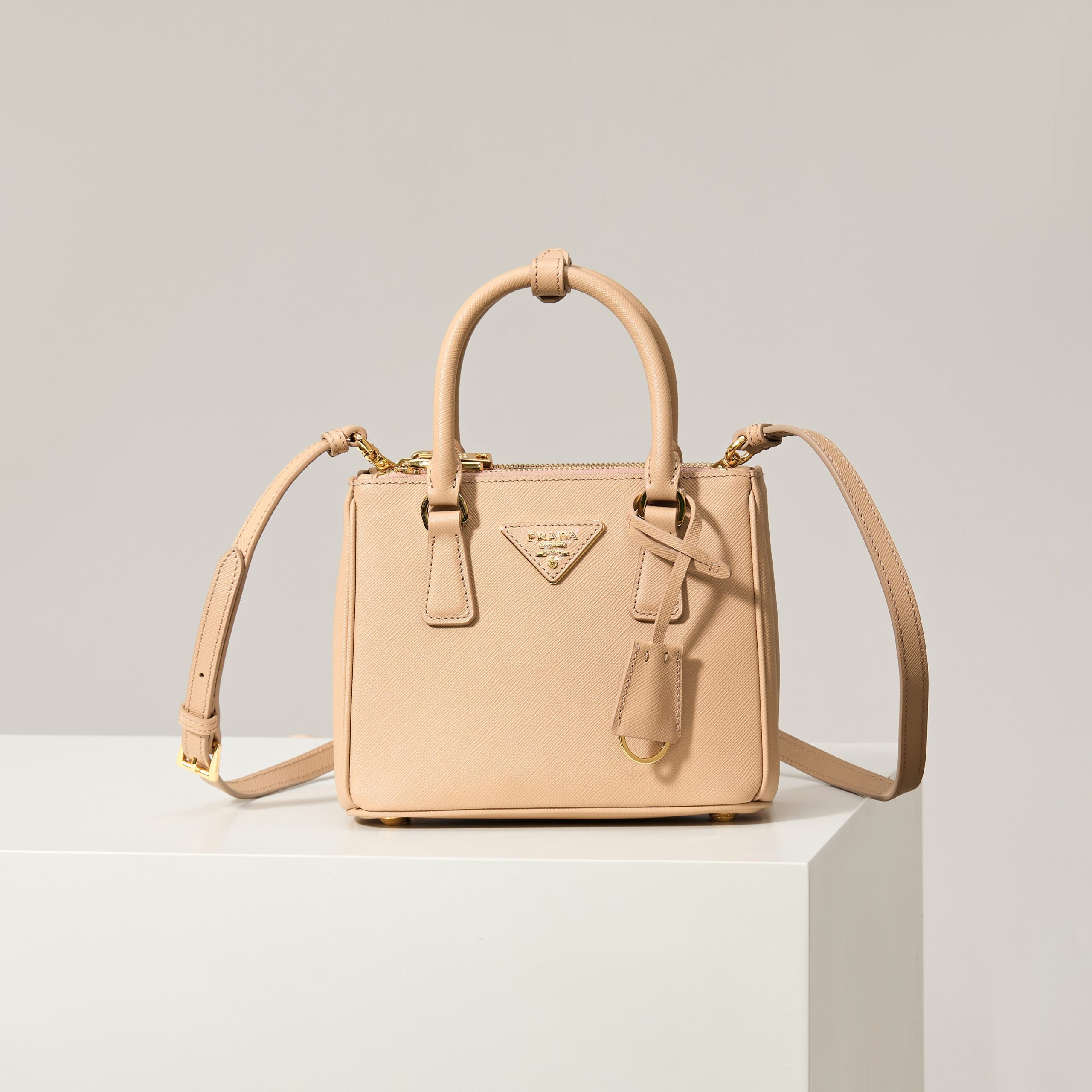 BAG プラダ バッグ ディアム ハンド 2WAYショルダーバッグ 2511