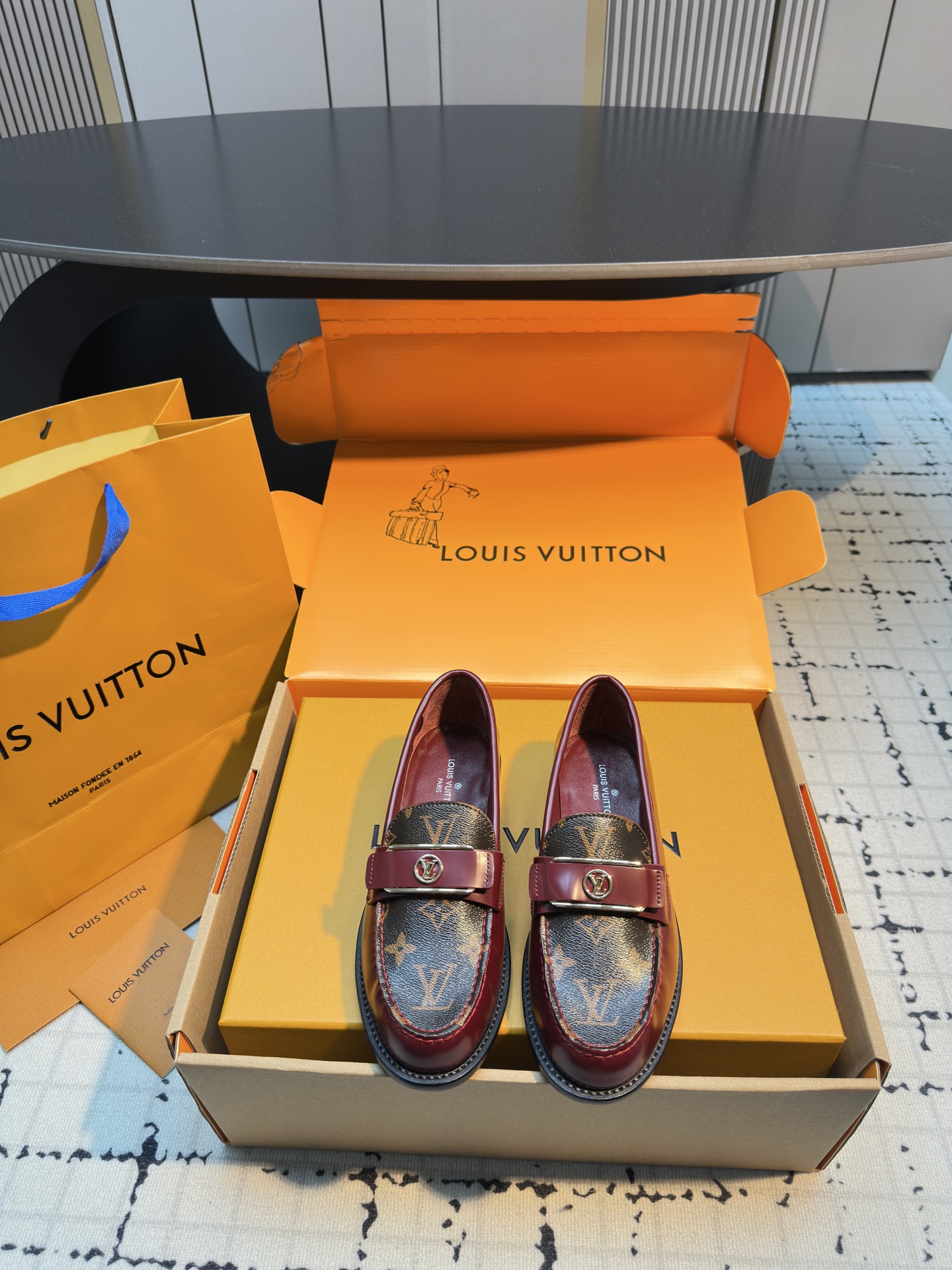 靴 ルイヴィトン Shoes フラットシューズ レディース