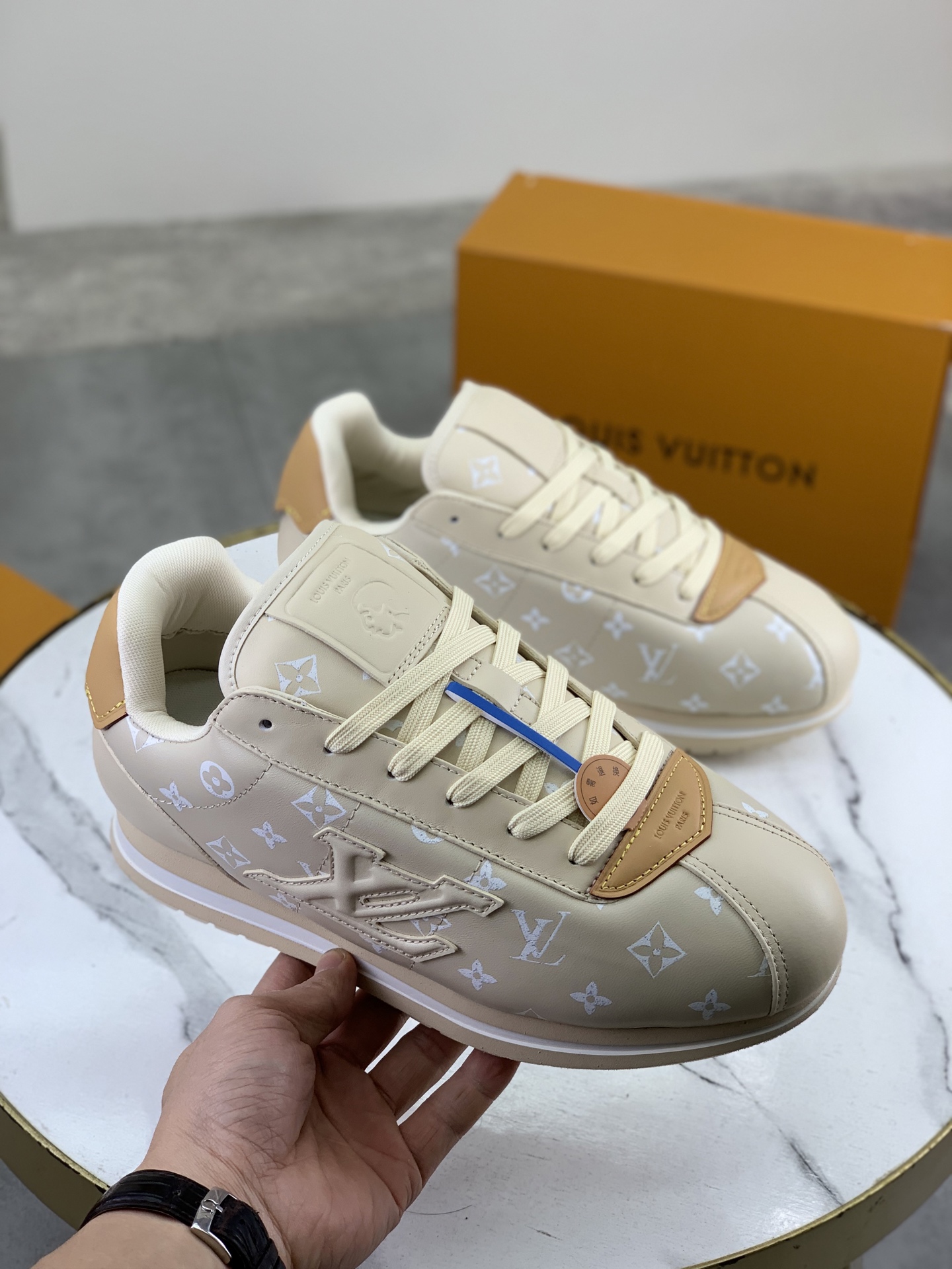 【新品値下受付】 ルイヴィトン スニーカー/レースアップ 男女兼着