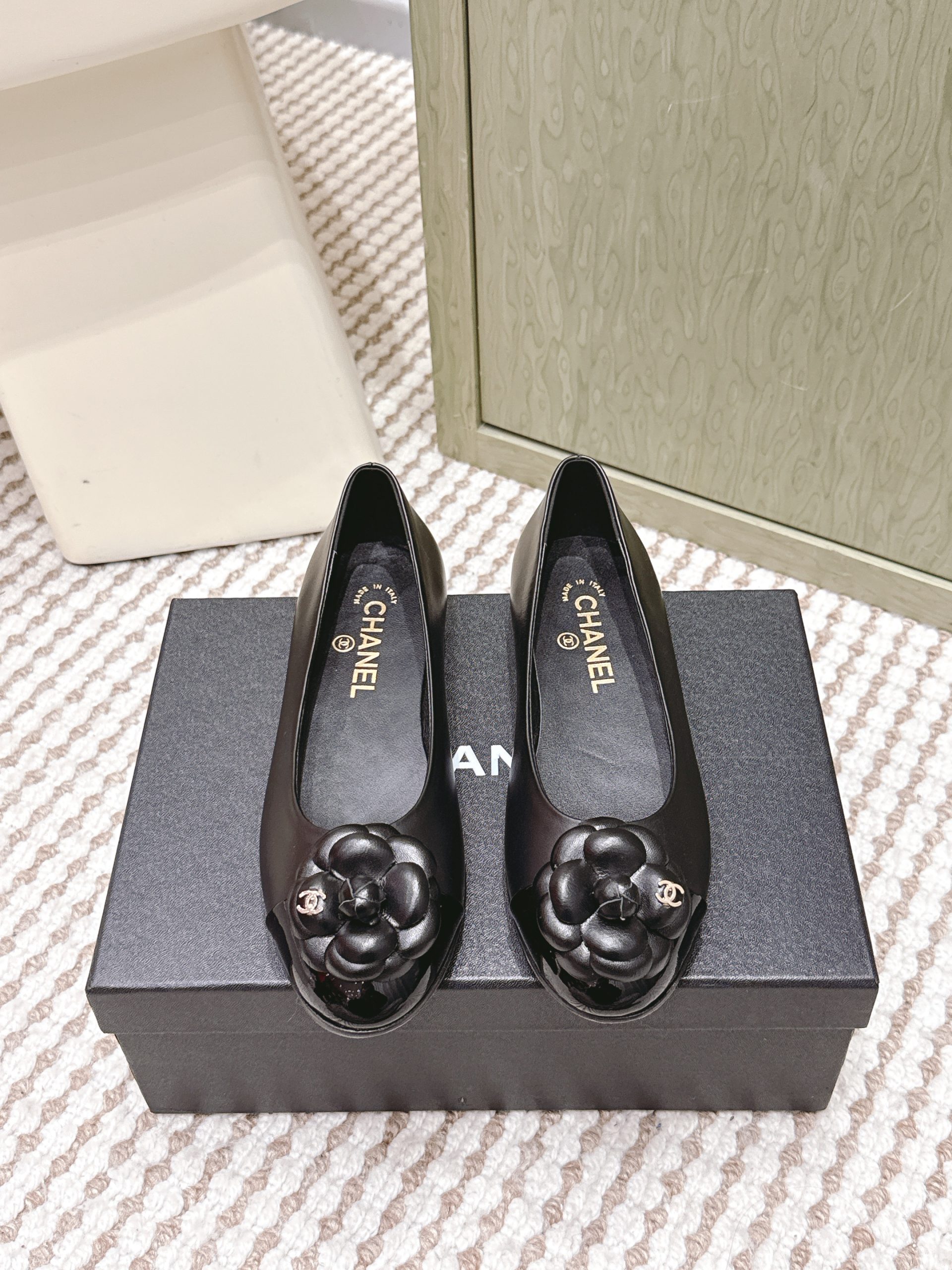 靴 シャネル Shoes フラットシューズ レディース