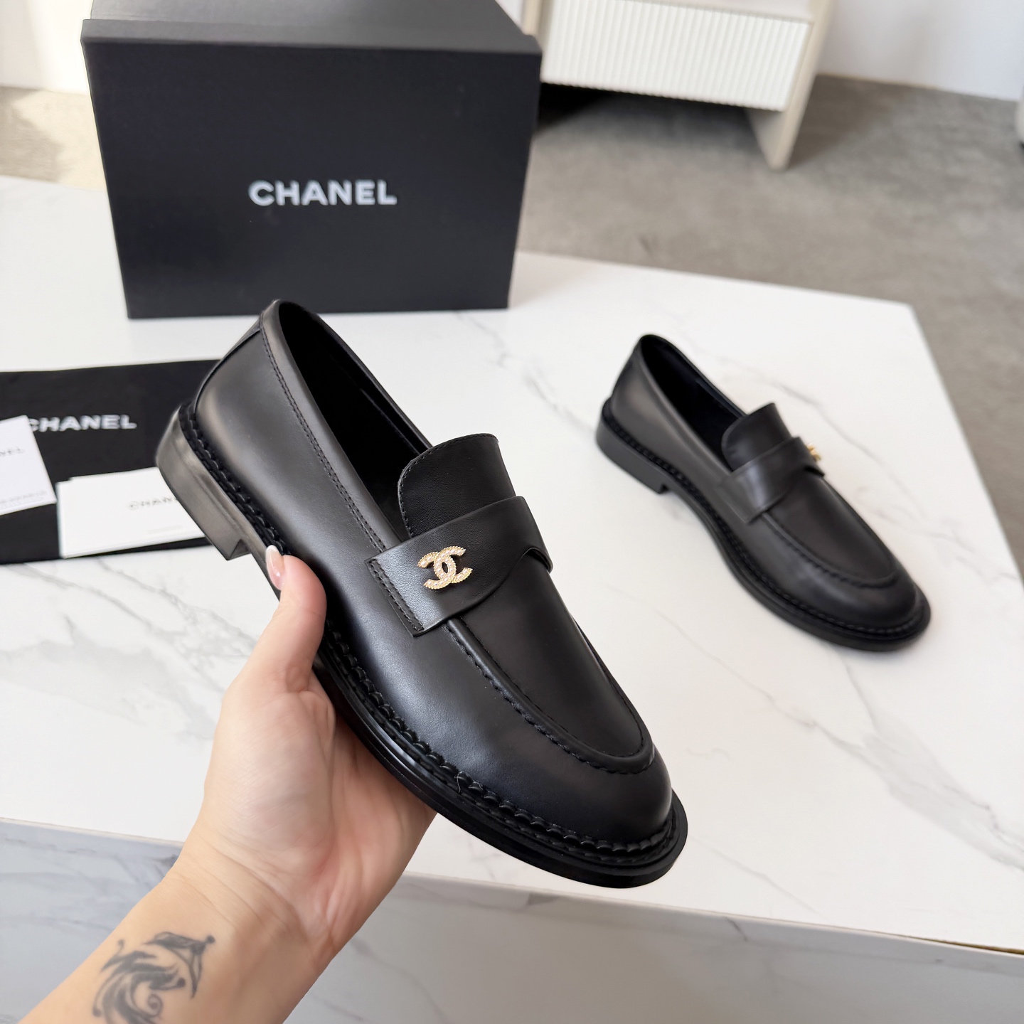 靴 シャネル Shoes フラットシューズ レディース