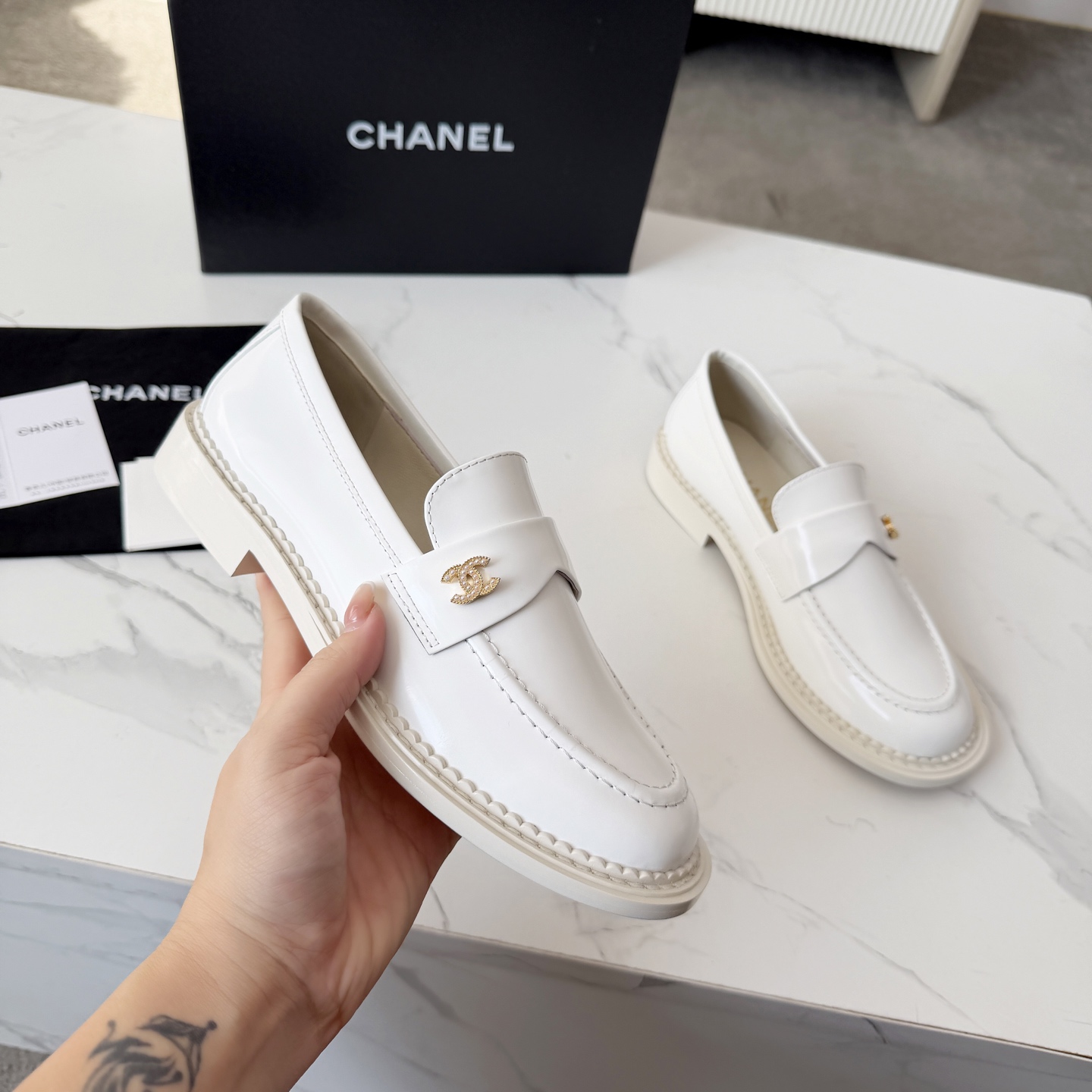 靴 シャネル Shoes フラットシューズ レディース