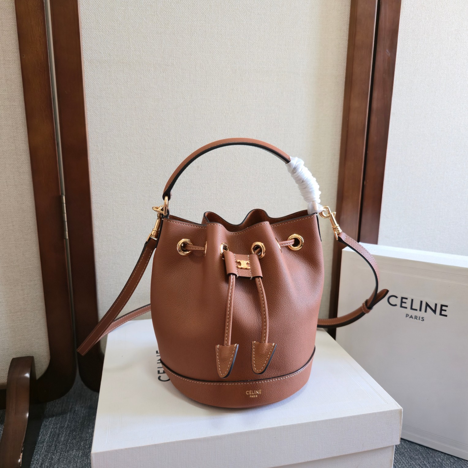 セリーヌ ハンドバッグ Teen Bucket Clara ティーンバケット 2511