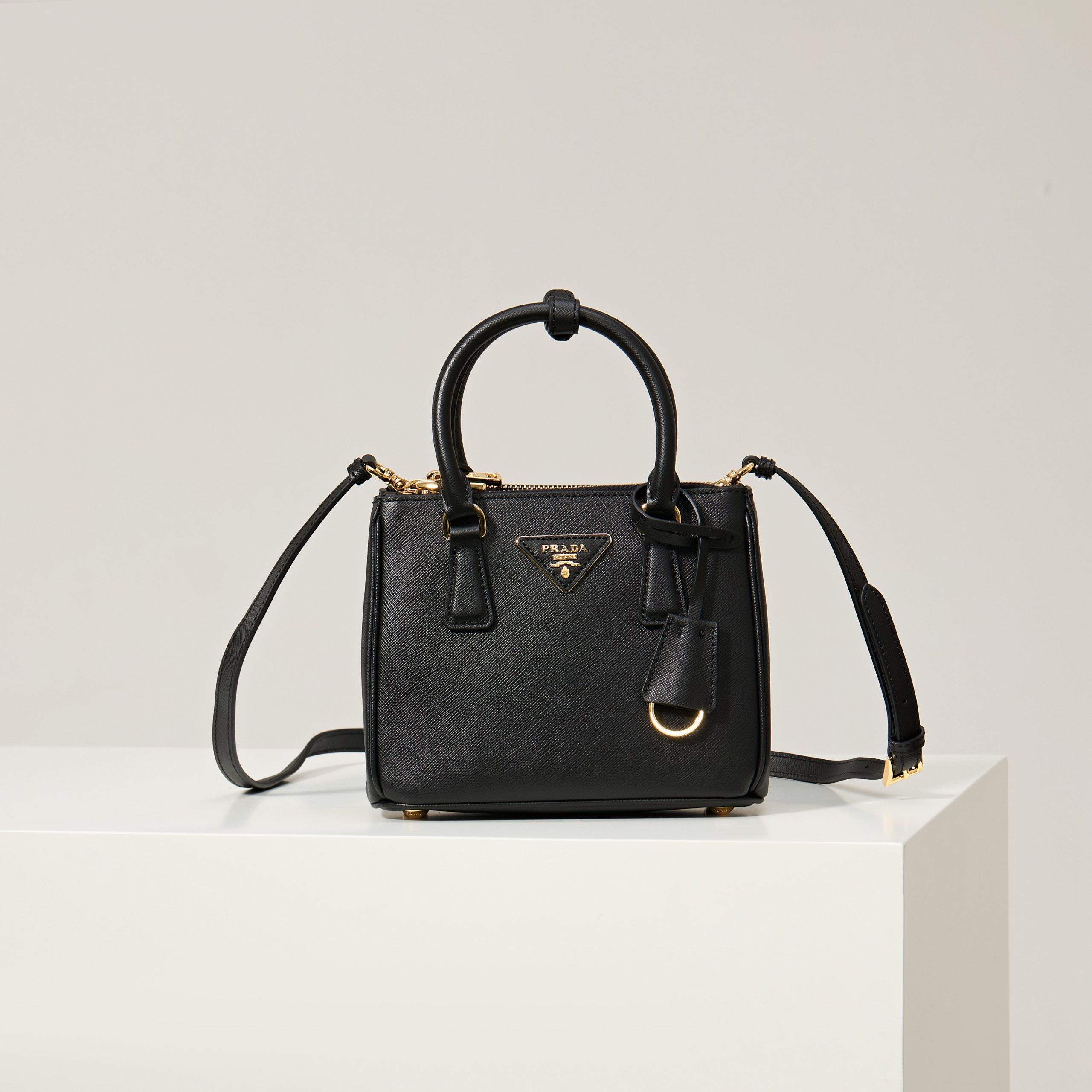 BAG プラダ バッグ ディアム ハンド 2WAYショルダーバッグ 2511