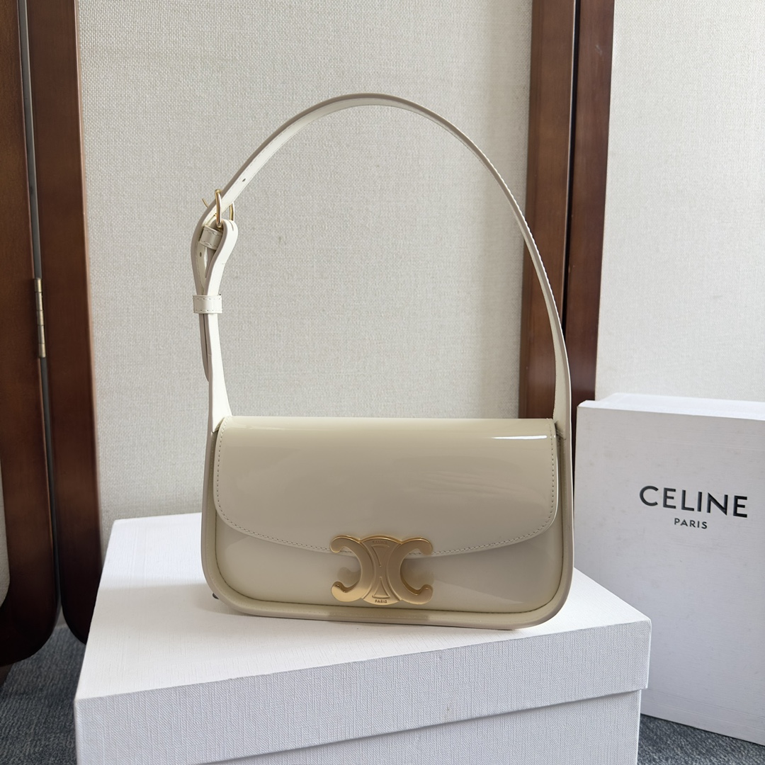 人気新作 セリーヌ? 鞄 カバン TRIOMPHE BAG
