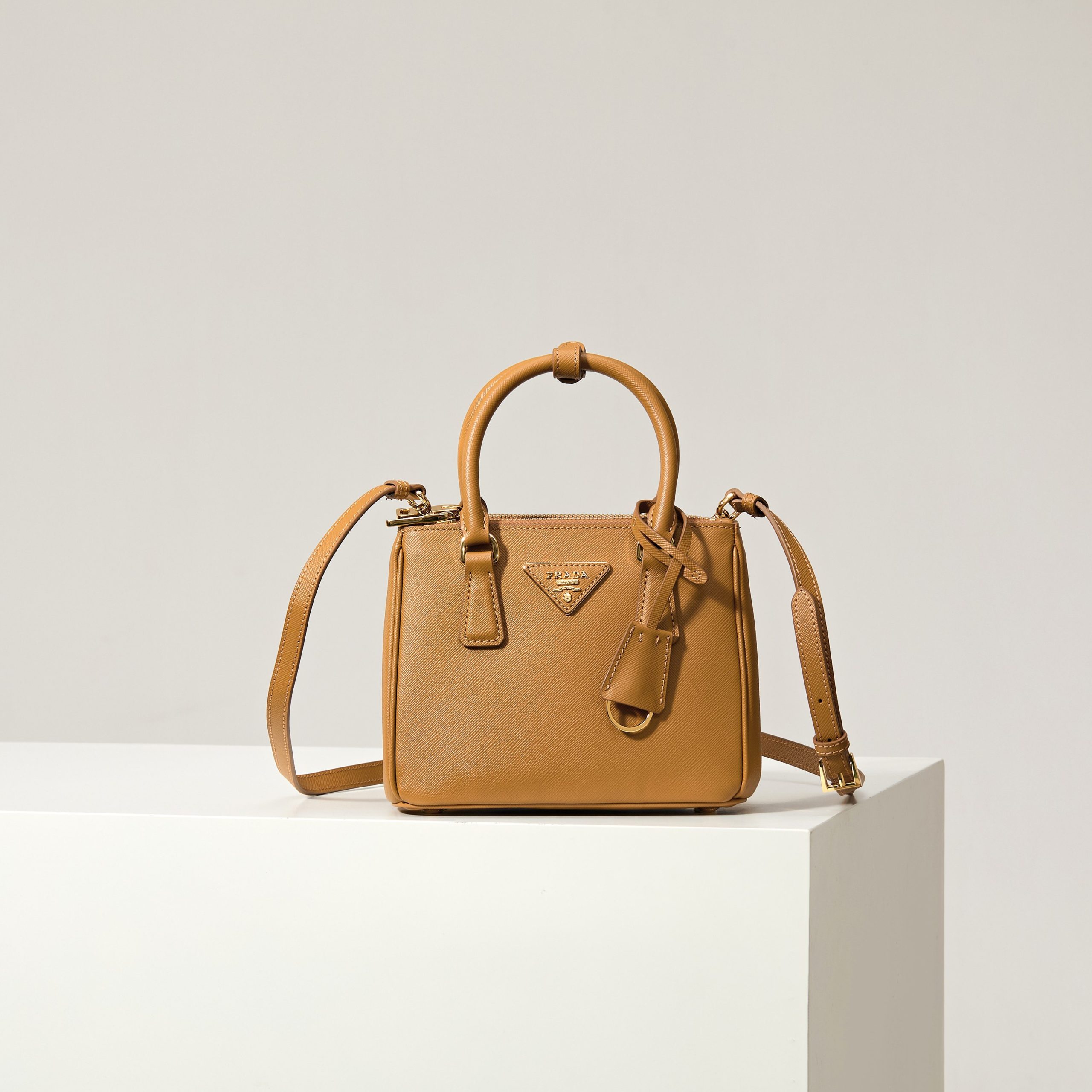 BAG プラダ バッグ ディアム ハンド 2WAYショルダーバッグ