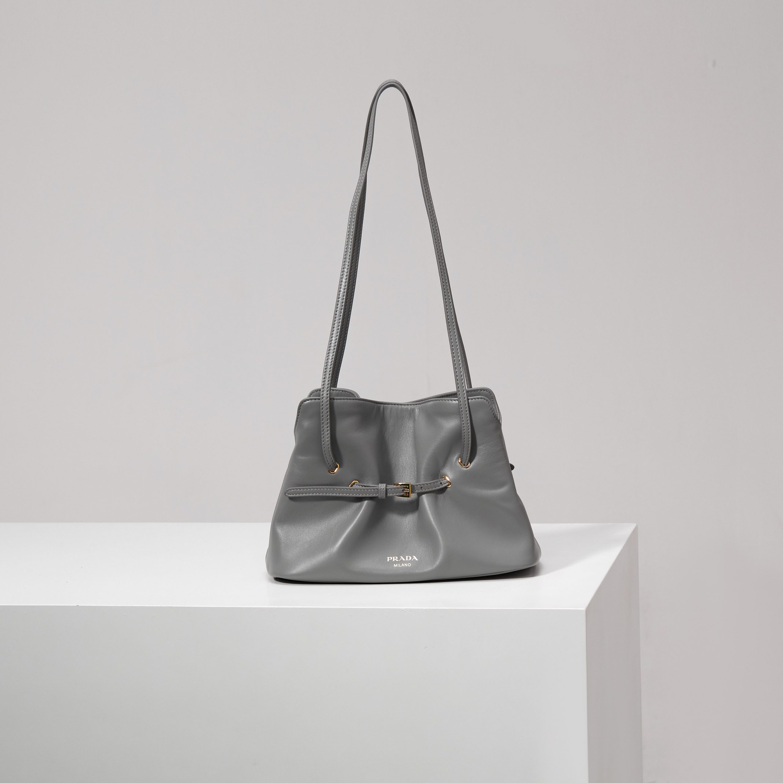 BAG プラダ バッグ 鞄 カバン ショルダーバッグ