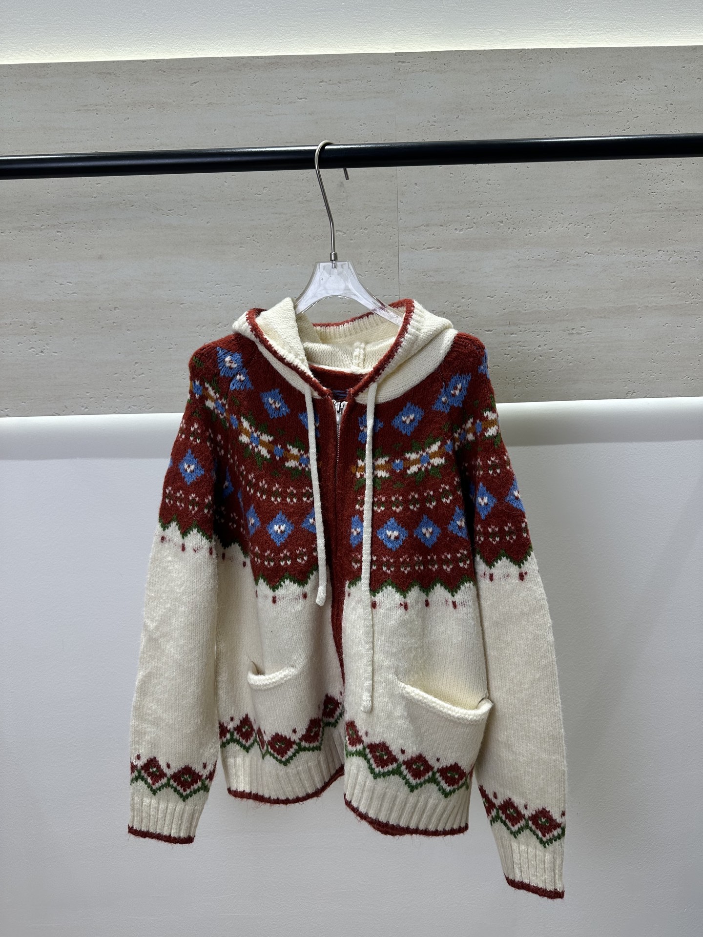 25SS秋冬 女性ミュウミュウ セーター トップス