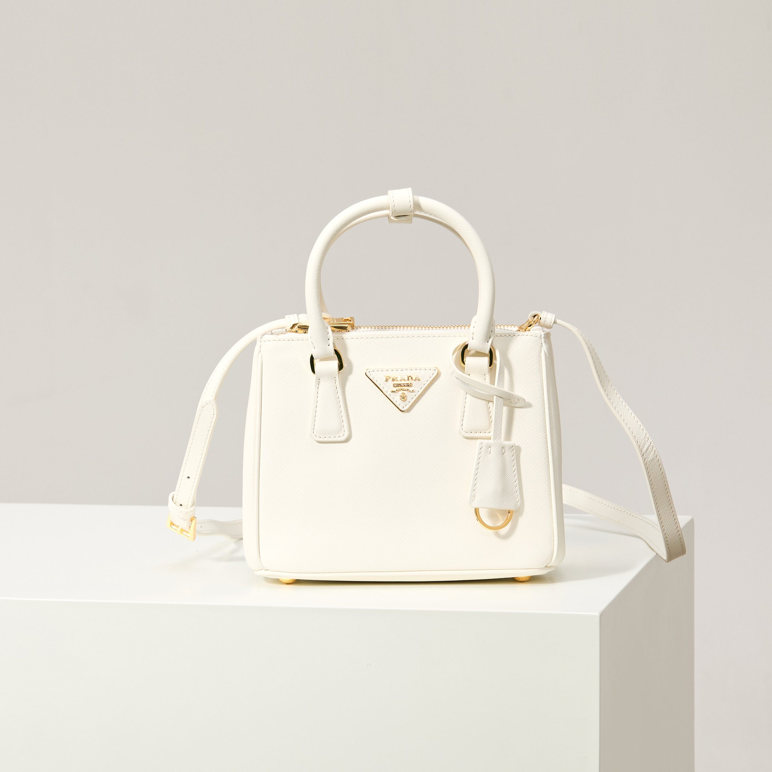 BAG プラダ バッグ ディアム ハンド 2WAYショルダーバッグ 2511