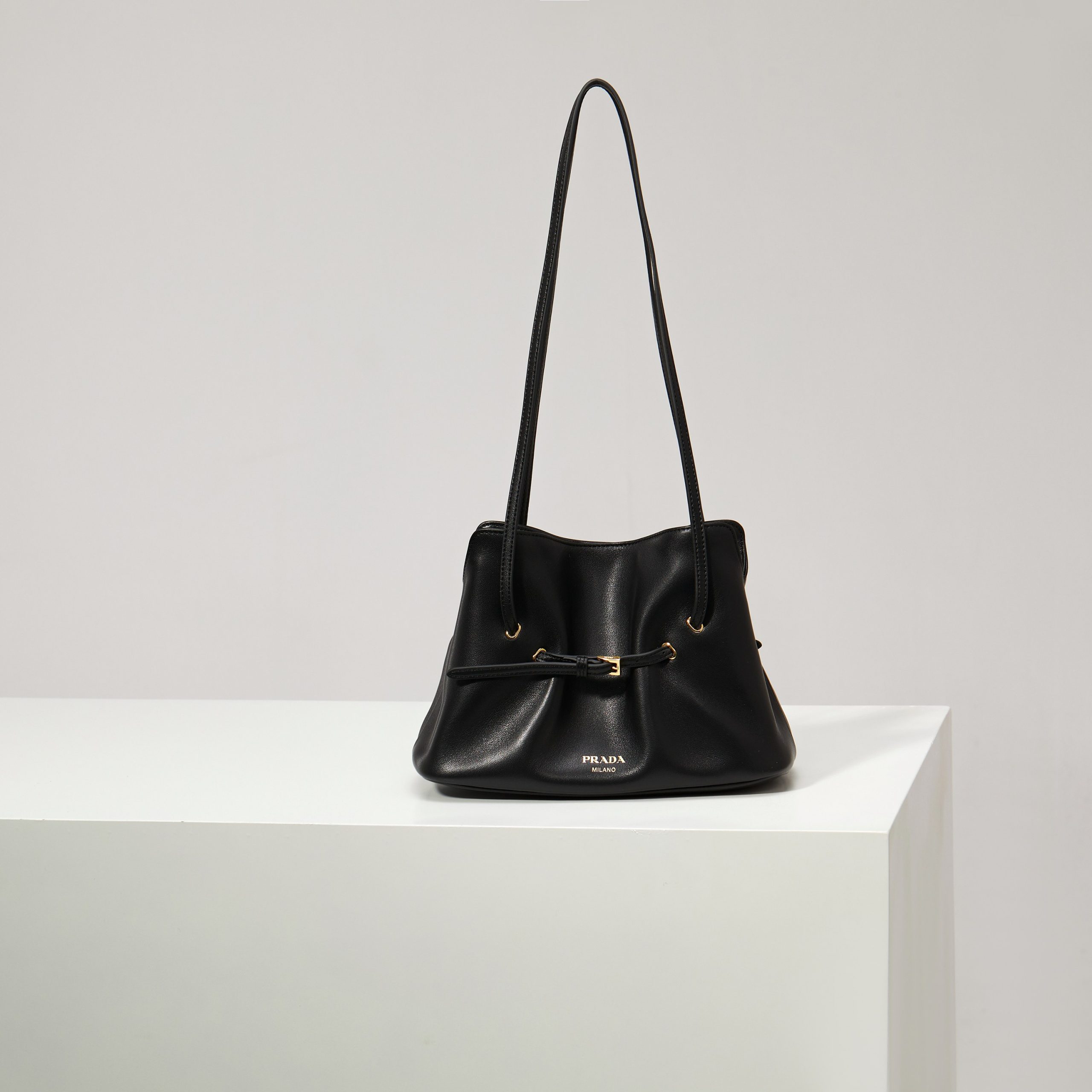 BAG バレンシアガ バッグ 鞄 カバン ショルダーバッグ 2511