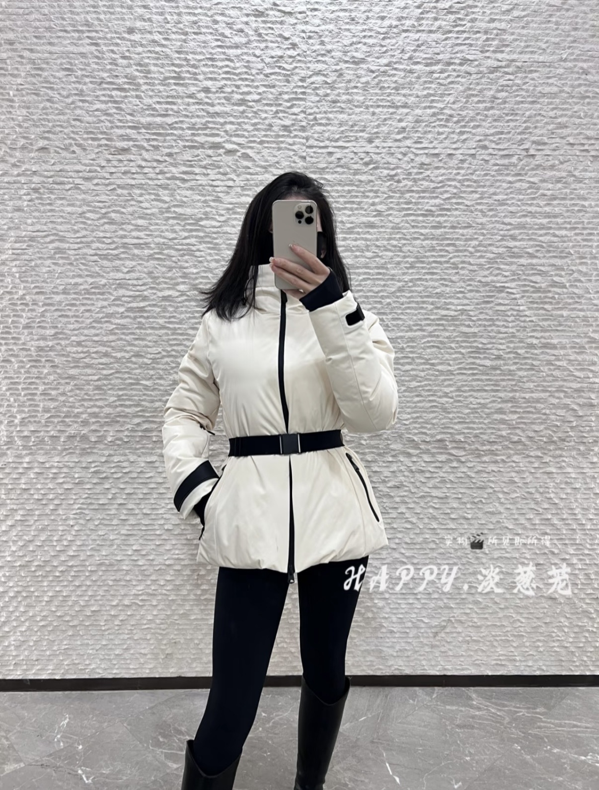 新作続々入荷中! 女性プラダ スキー服 ダウンコート