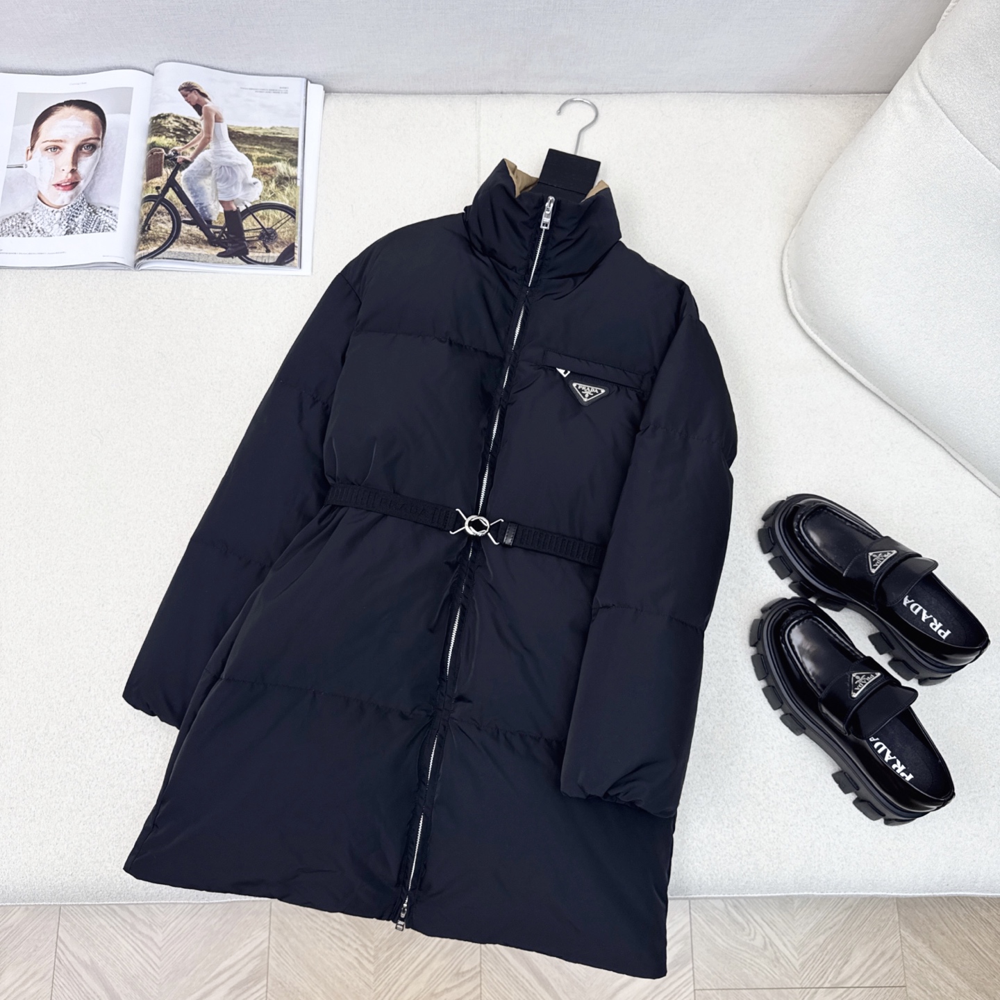 新作続々入荷中! 女性プラダ ダウンジャケットジャケット