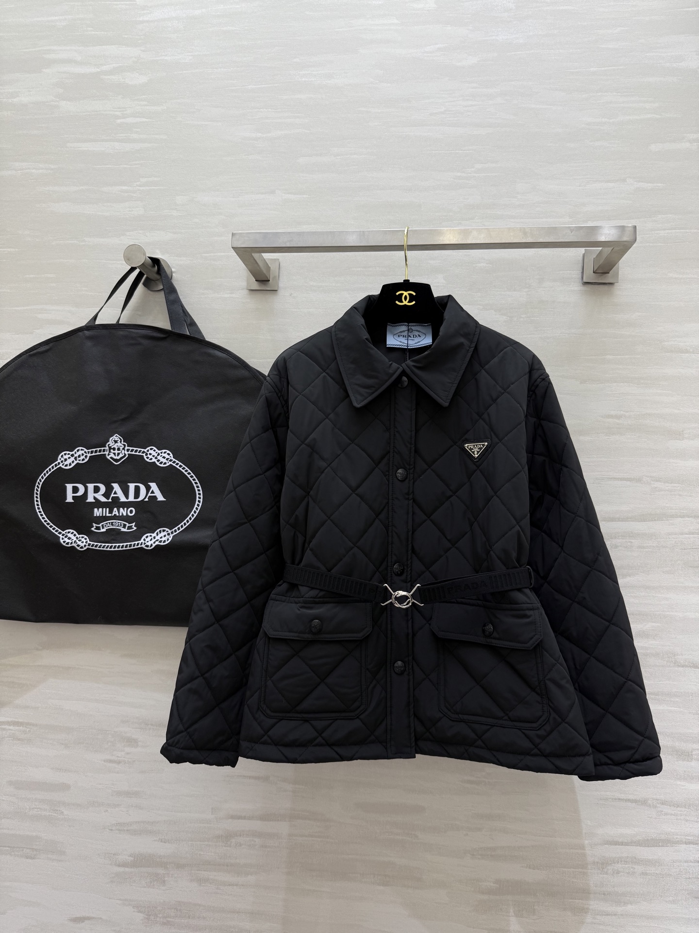 新作続々入荷中! 女性プラダ 绵入れ 暖か ジャケット