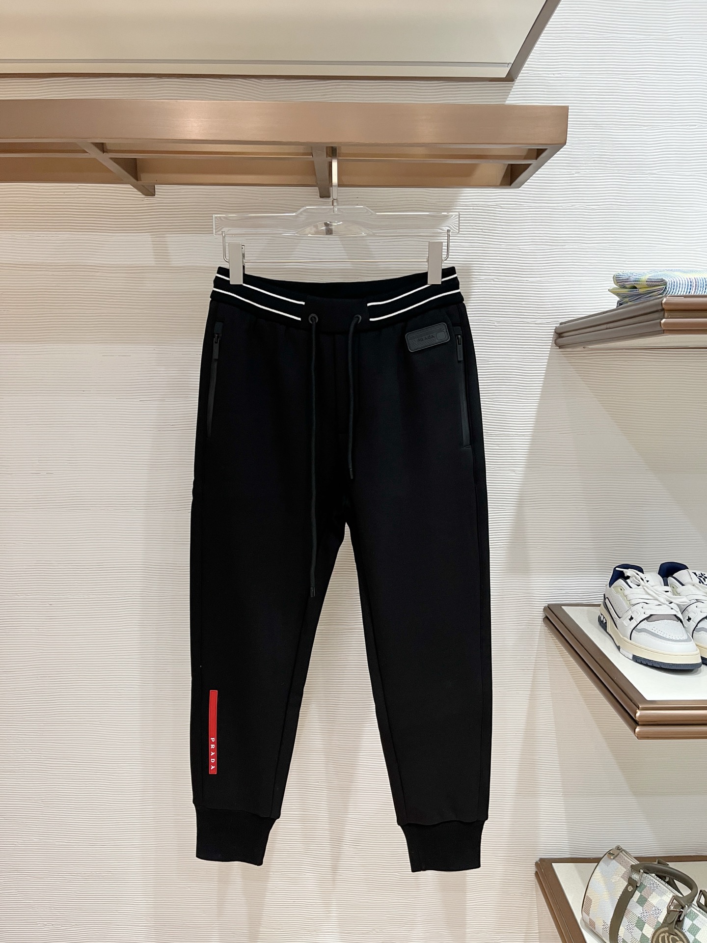 25SS秋冬パンツ 人気プラダ スウェットパンツ