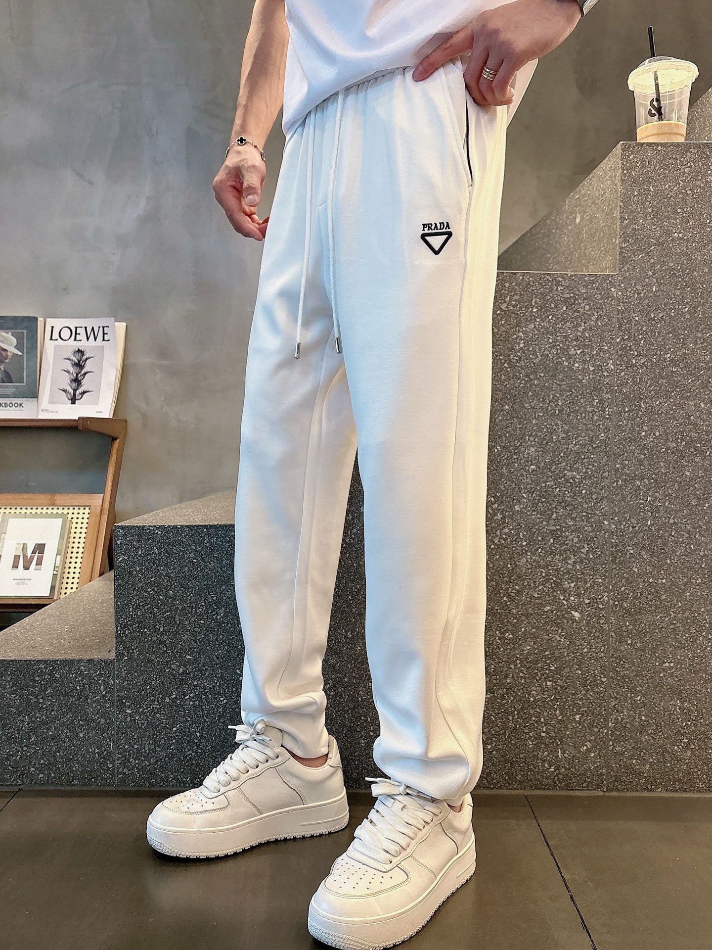 25SS秋冬パンツ 人気プラダ スウェットパンツ
