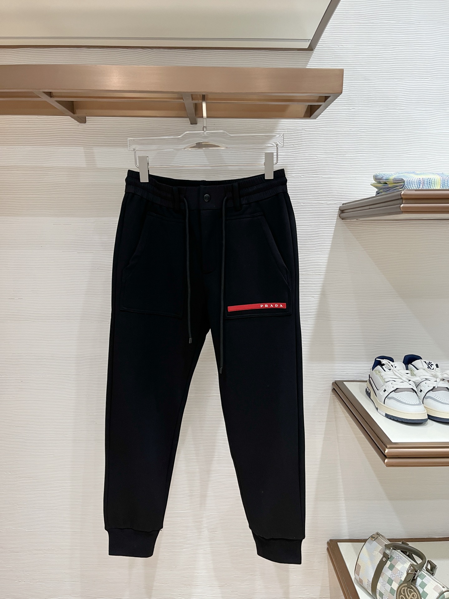 25SS秋冬パンツ 人気プラダ スウェットパンツ