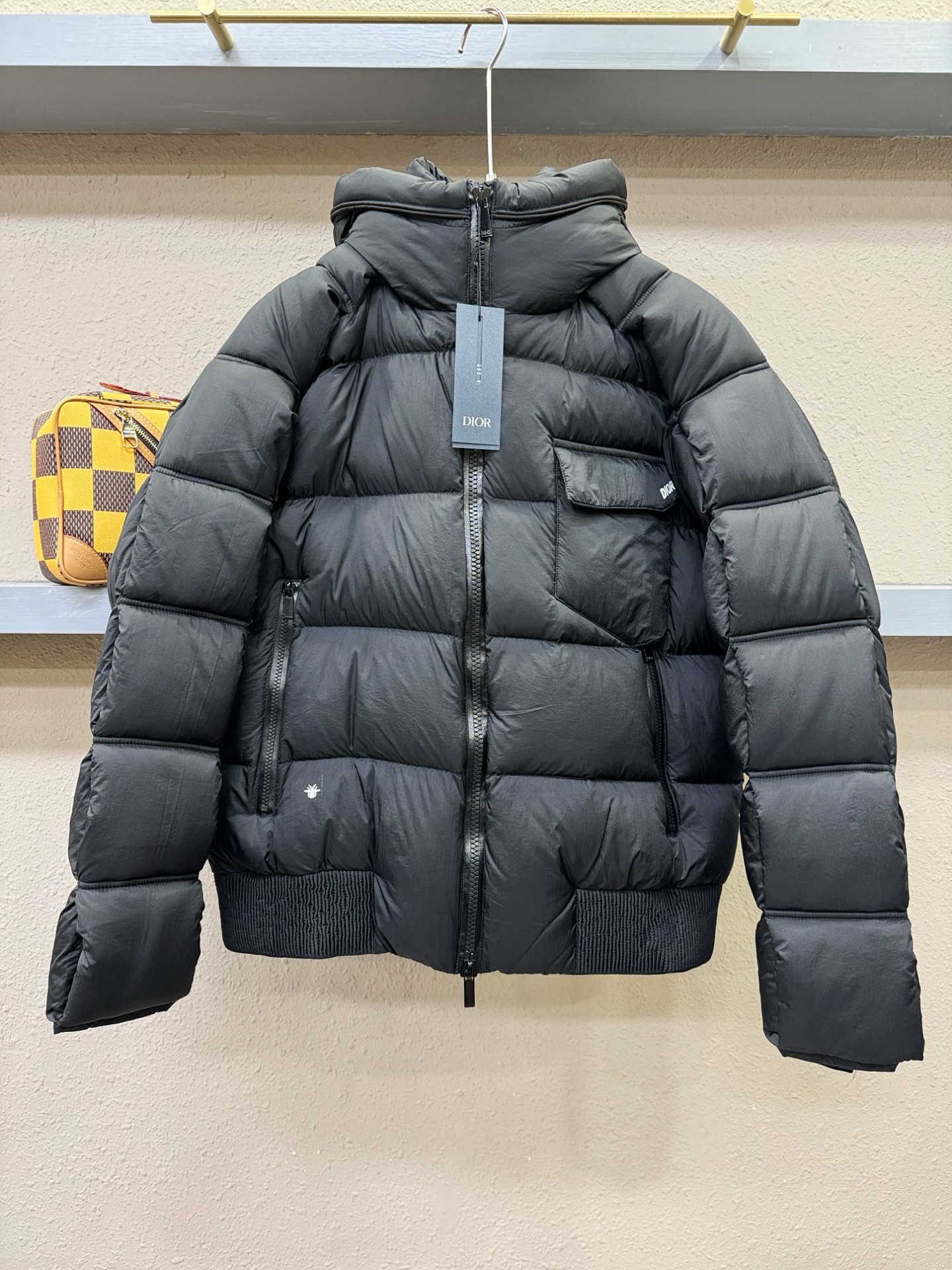 秋冬暖かい服 クリスチャンディオール ダウンジャケット アウター