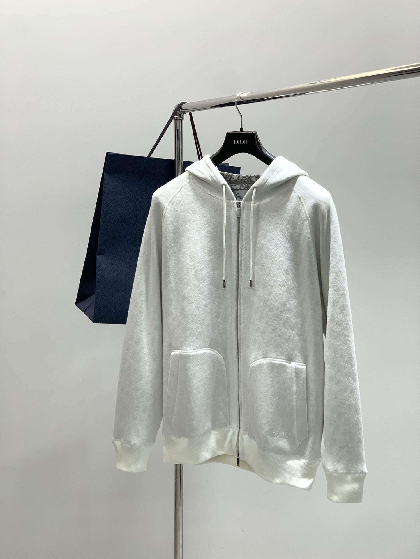 秋冬暖かい服 クリスチャンディオール カーディガン