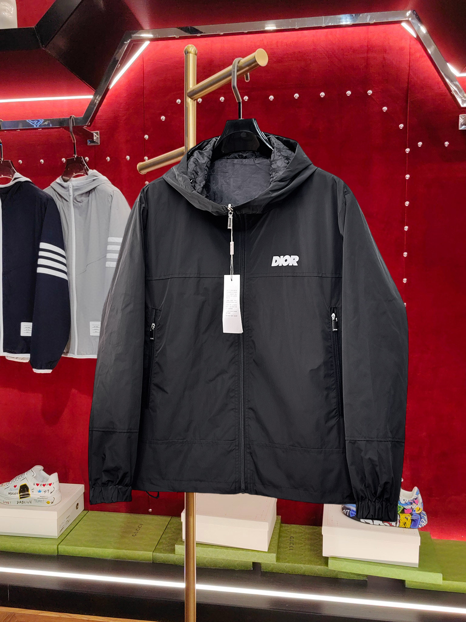 今季の秋冬暖かい服 クリスチャンディオール アウター/トレンチコート