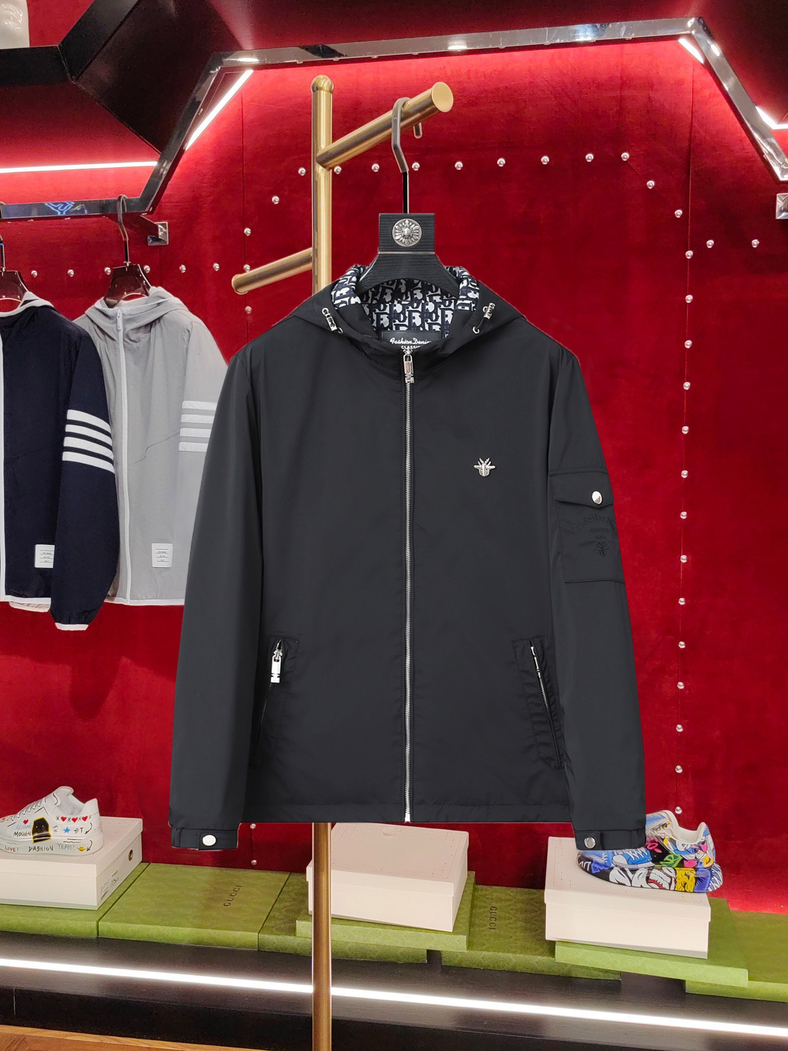 今季の秋冬暖かい服 クリスチャンディオール アウター/トレンチコート