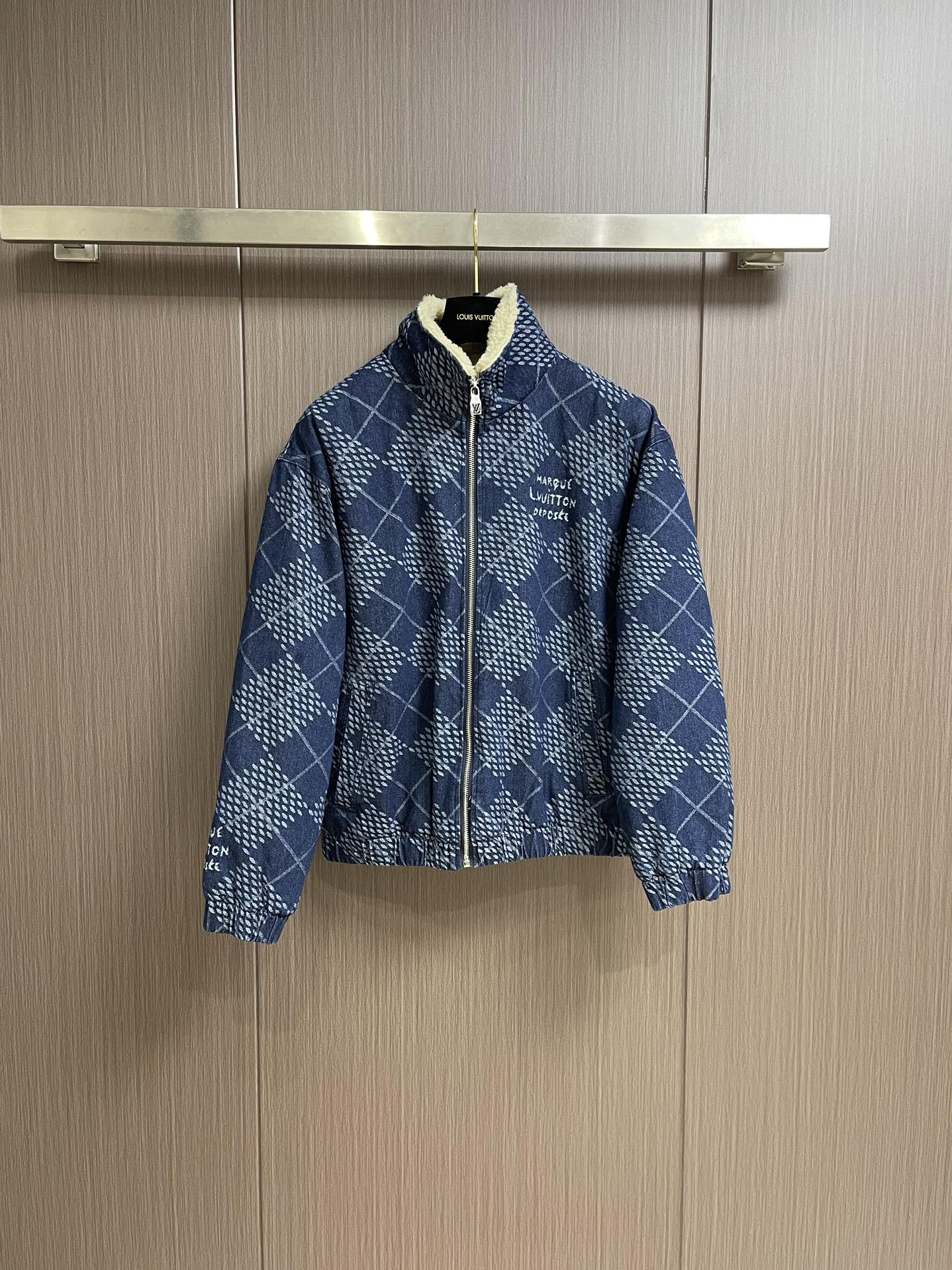 ブランド通販 秋冬服 ルイヴィトン トップス/アウター