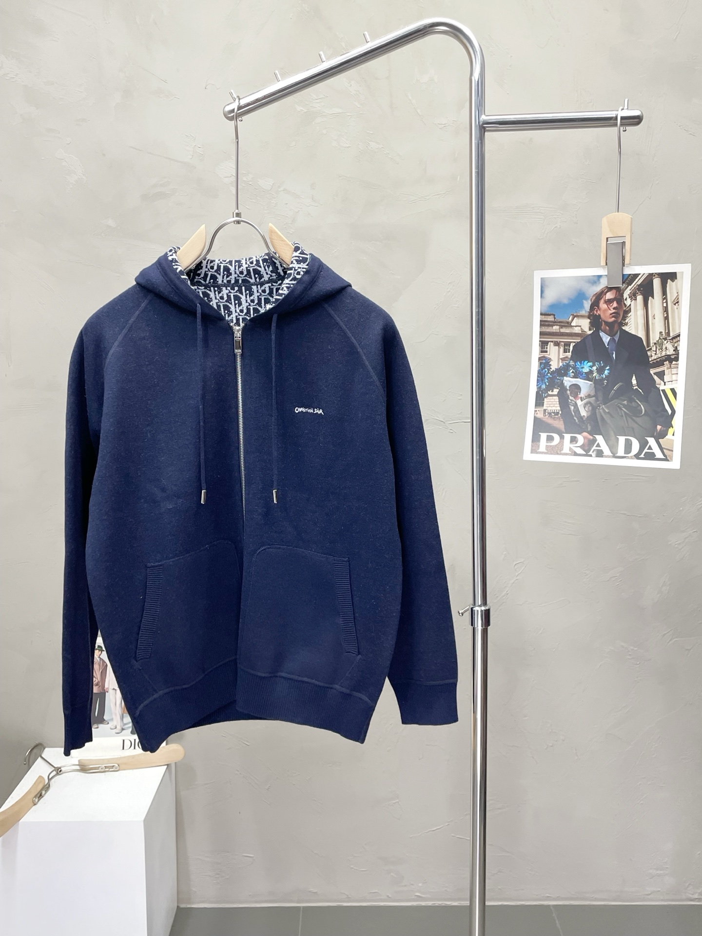 今季の秋冬暖かい服 クリスチャンディオール アウター/トレンチコート