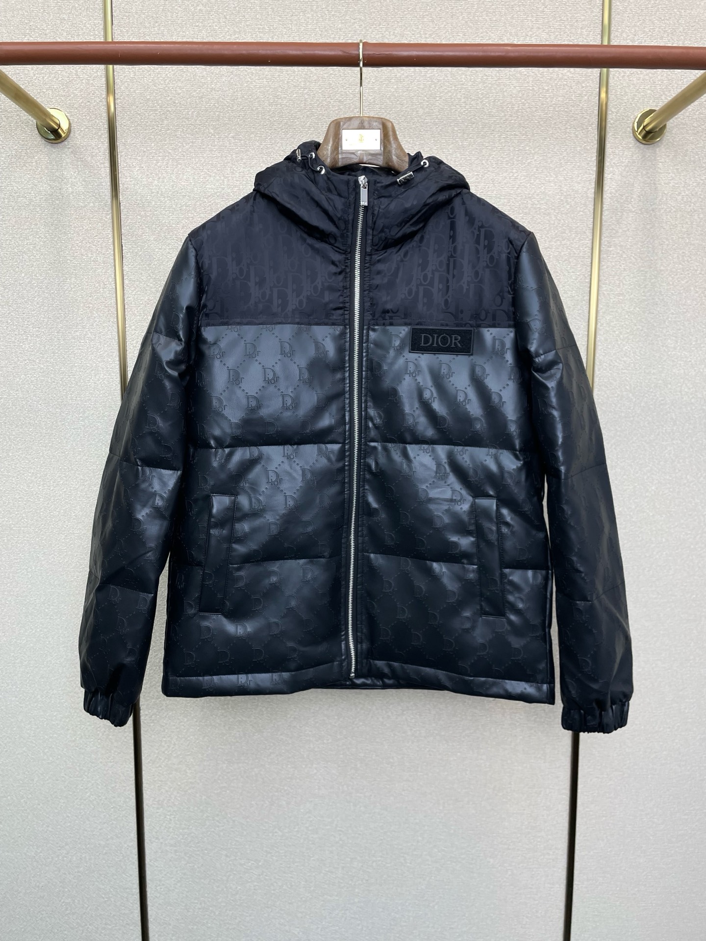 秋冬暖かい服 クリスチャンディオール ダウンジャケット アウター