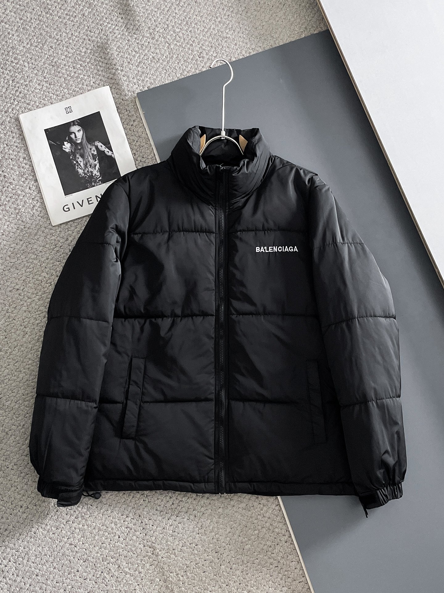 秋冬暖かい服 バレンシアガ 綿入れ ジャケット アウター
