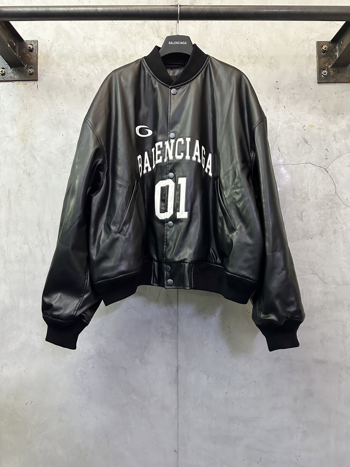 秋冬暖かい服 バレンシアガ 綿入れ ジャケット アウター