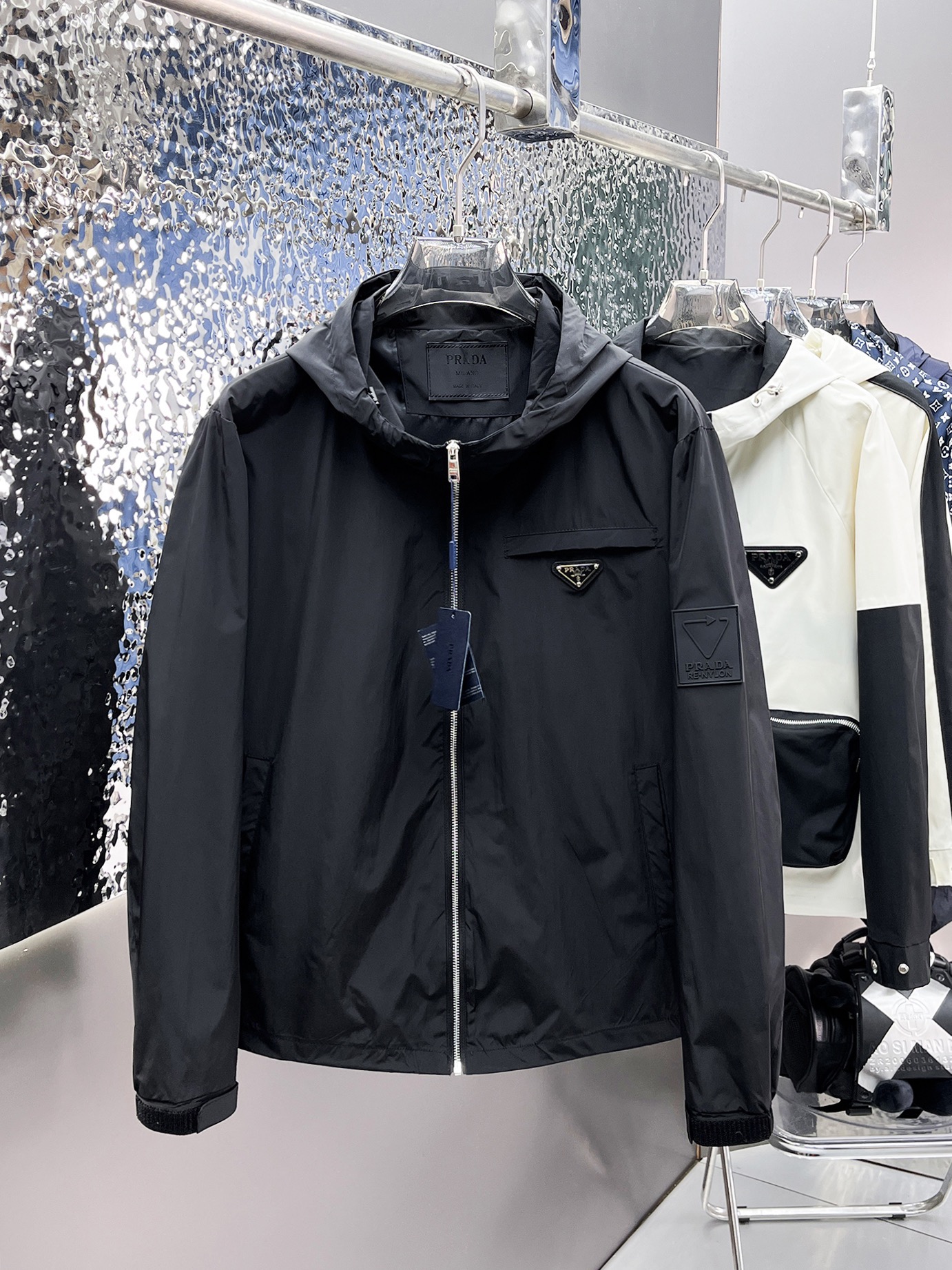ブランド通販 秋冬服 プラダ アウター/トレンチコート