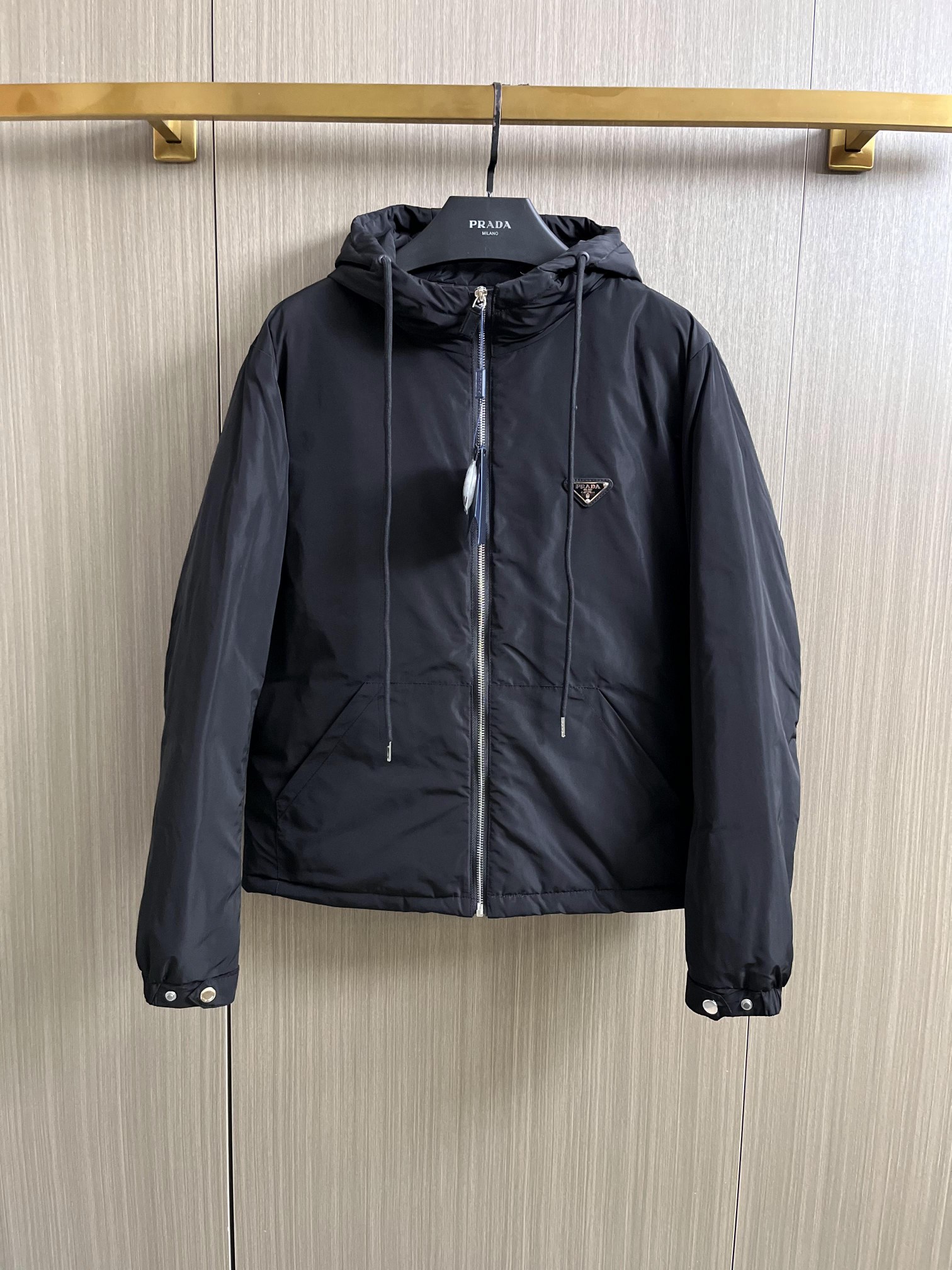 秋冬暖かい服 プラダ ダウンジャケット アウター