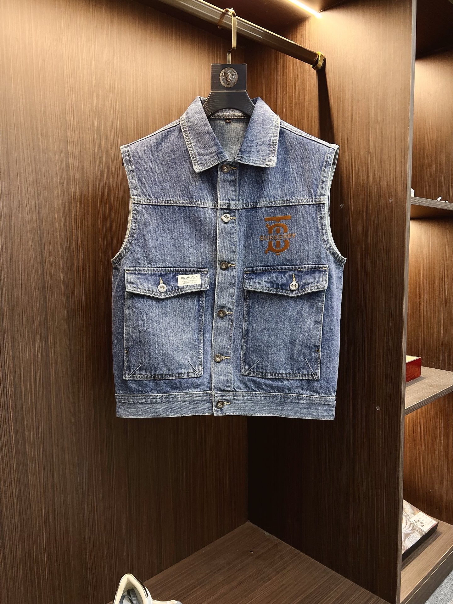 秋冬暖かい服 バーバリー デニムジャケット ベスト