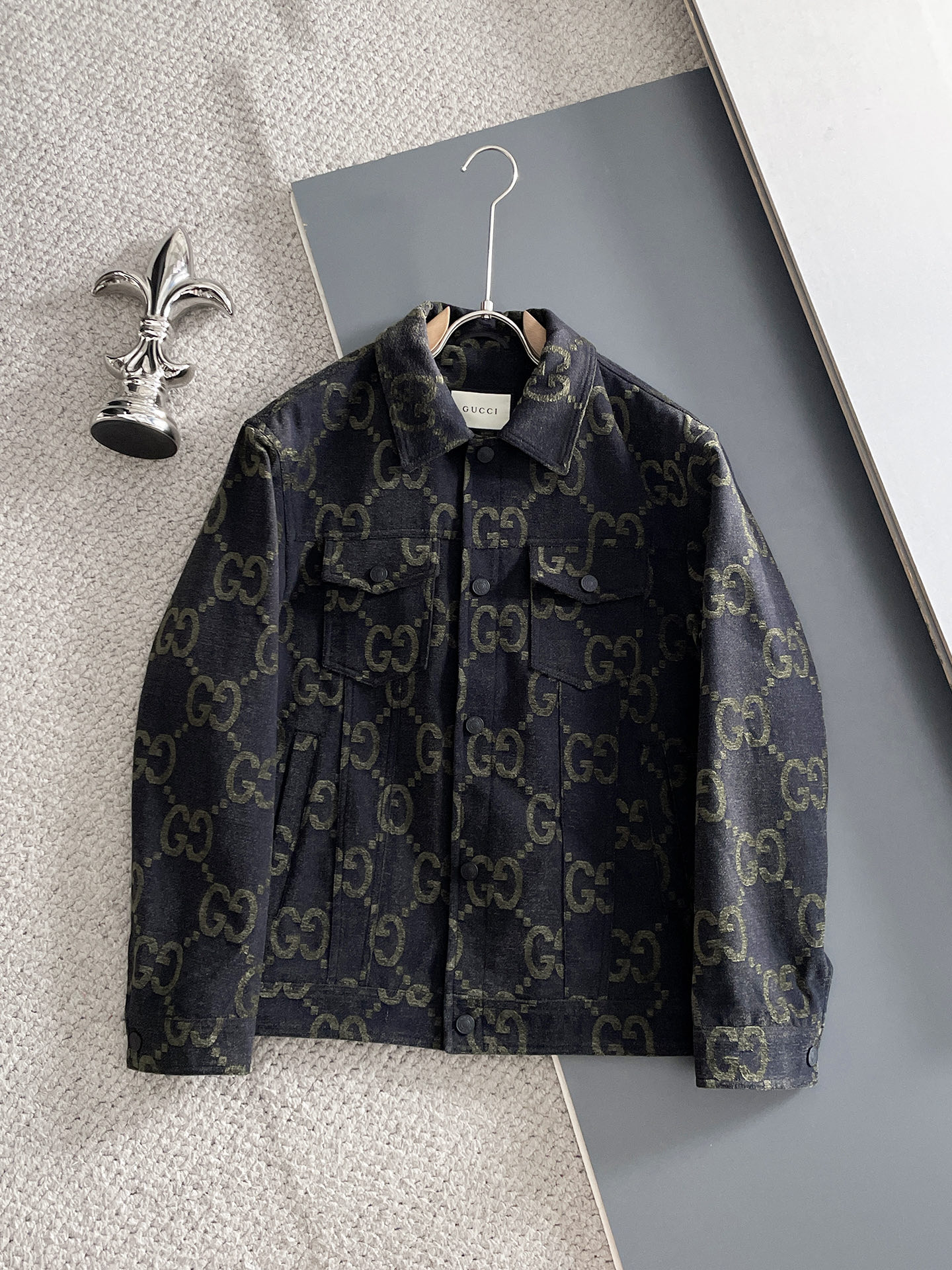 秋冬暖かい服 グッチ 綿入れ ジャケット アウター