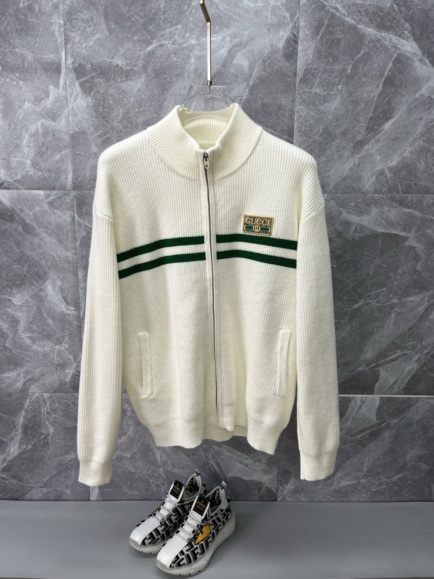 秋冬暖かい服 グッチ カーディガン アウター メンズ
