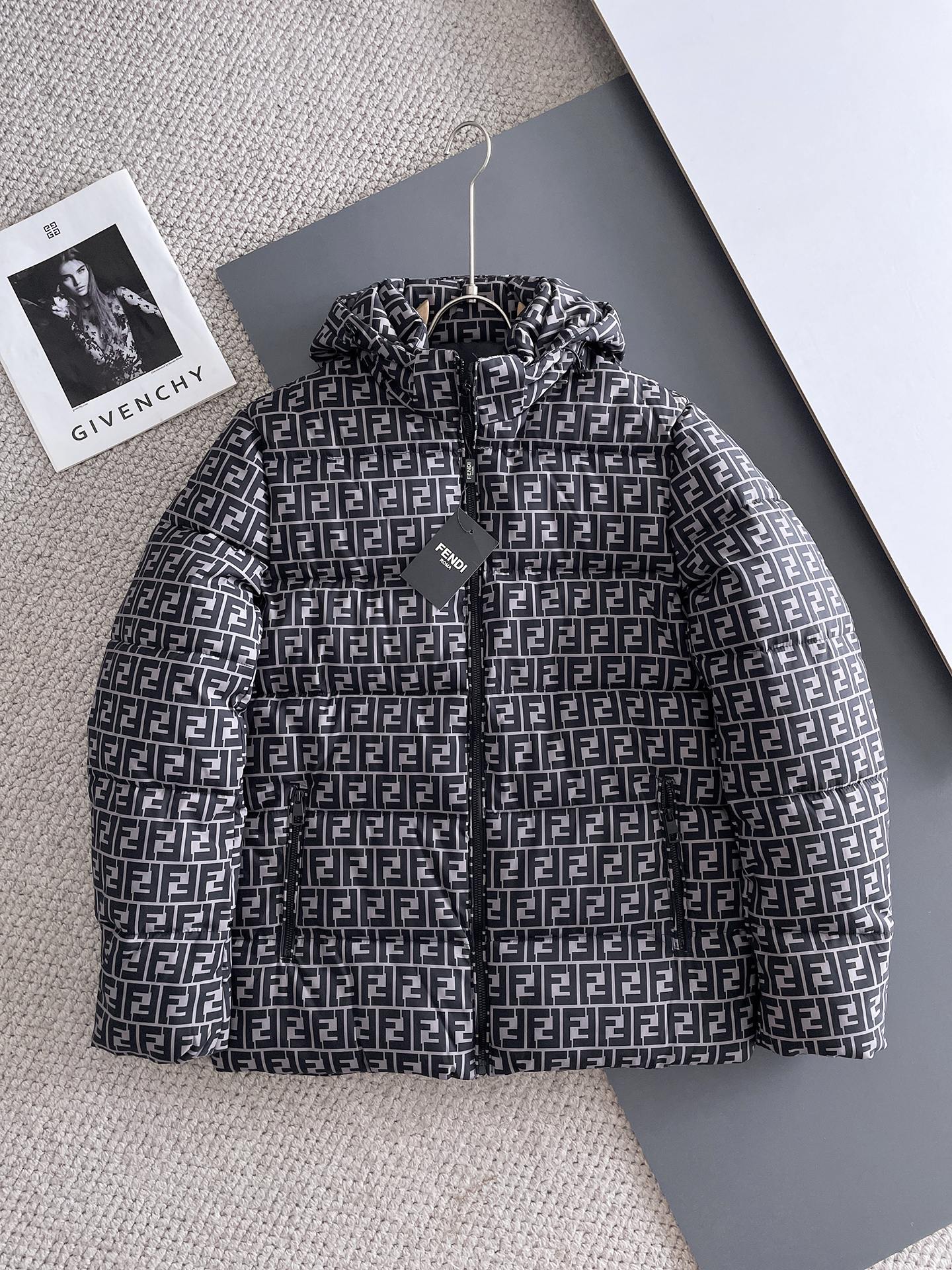 秋冬暖かい服 フェンディ 綿入れ ジャケット アウター