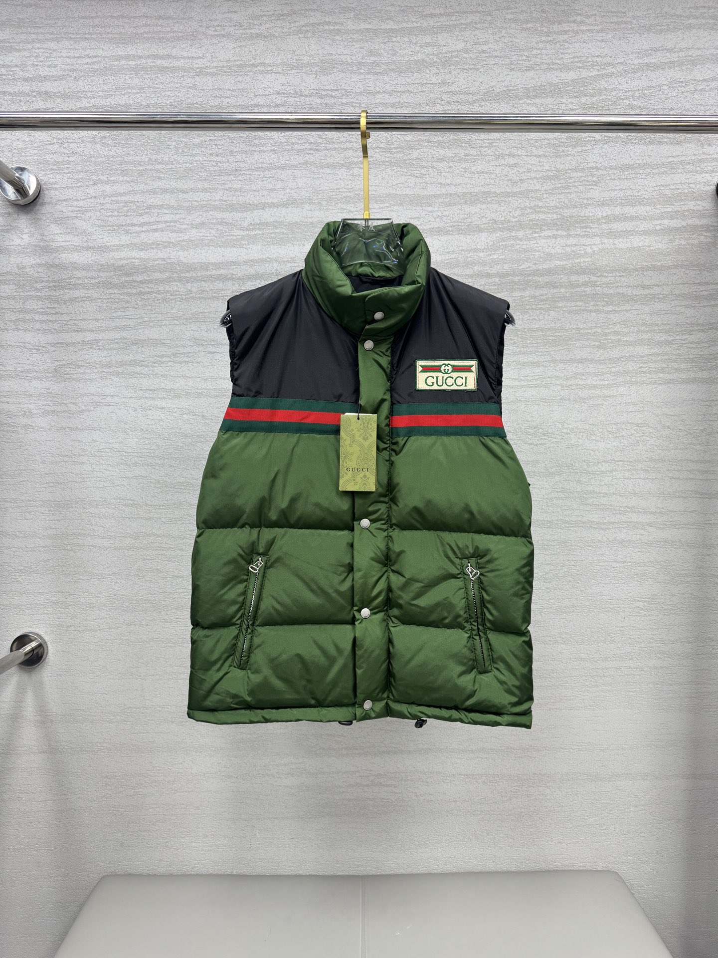 秋冬暖か服 グッチ ダウンジャケット ベスト  レディース
