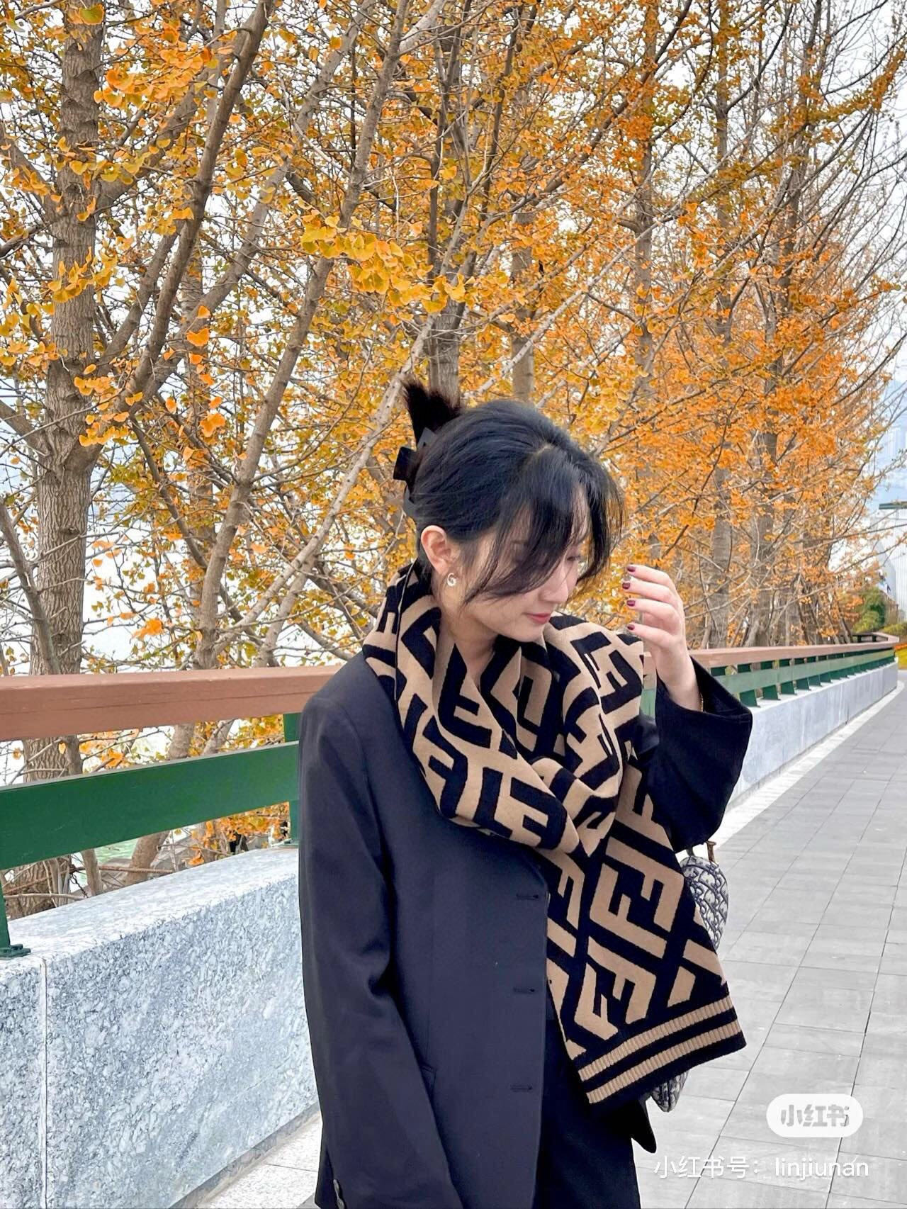 2025秋冬muffler フェンディ マフラー 防寒 大判 ストール