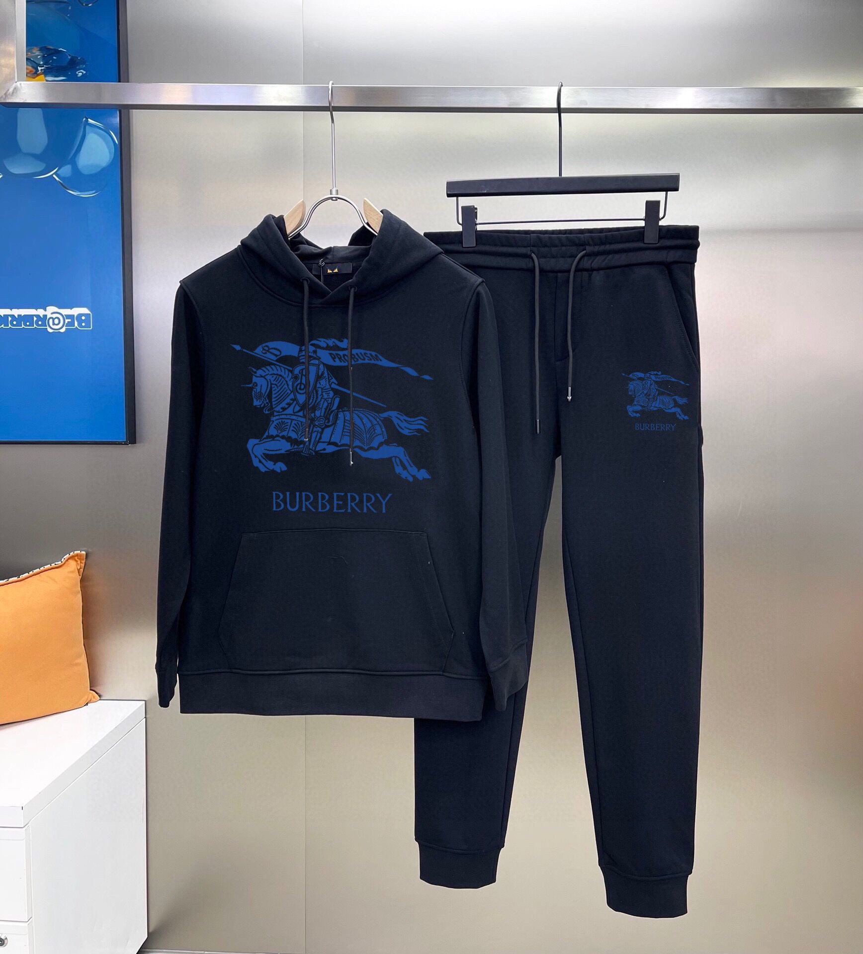 秋冬服 人気商品入荷 クリスチャンディオール 上下服 セットアップ? メンズ