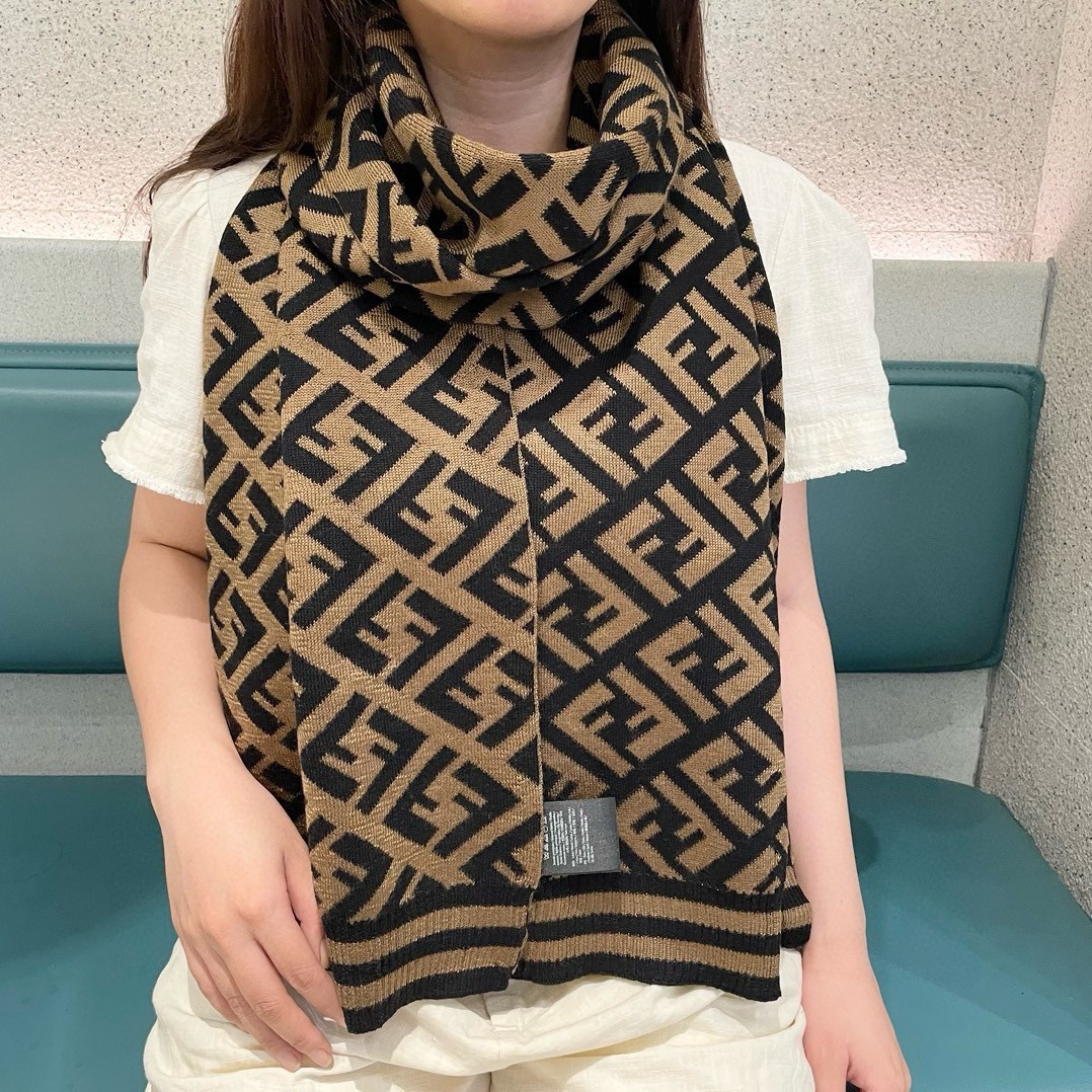 2025秋冬muffler フェンディ マフラー 防寒 大判 ストール
