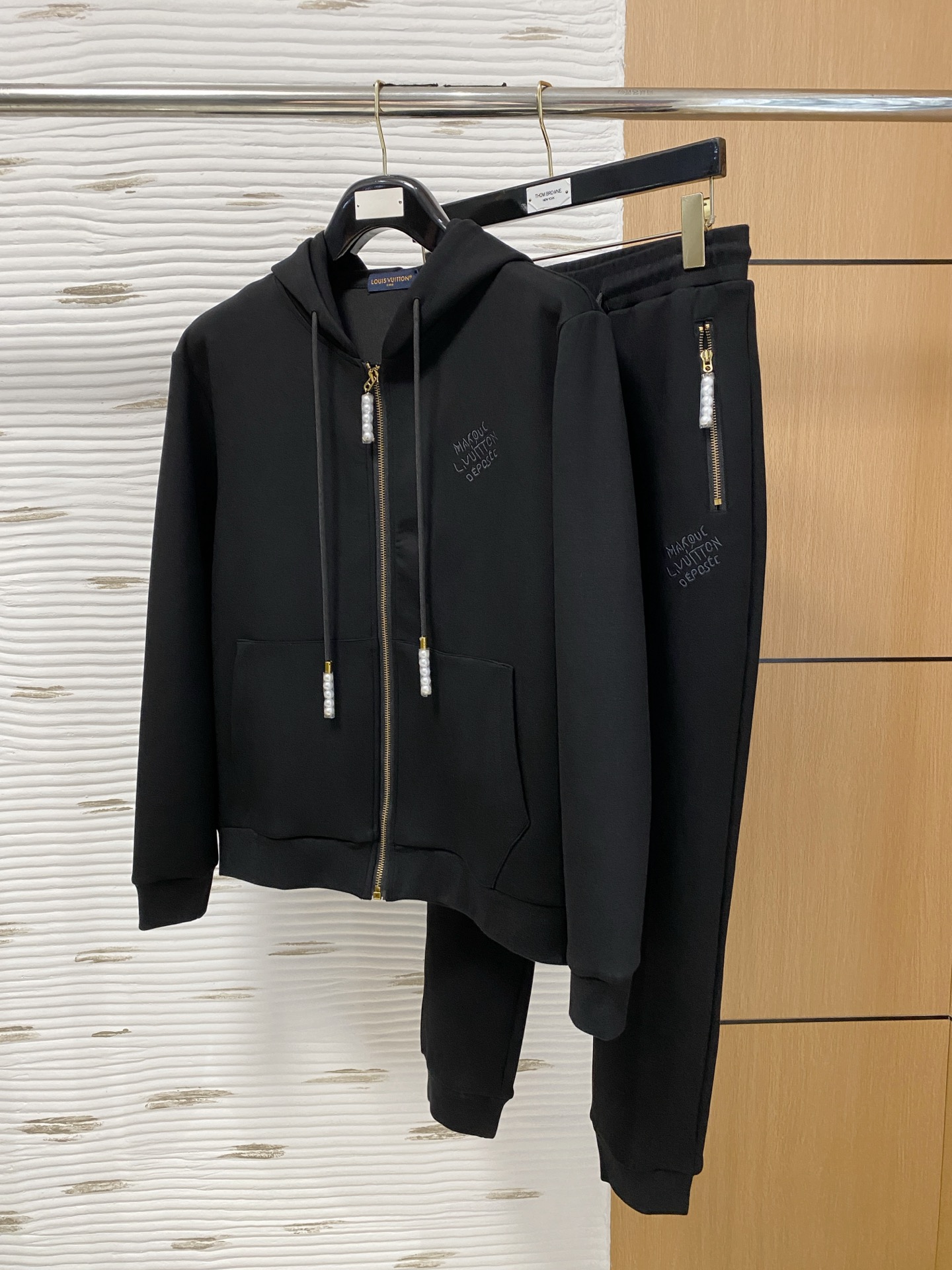 秋冬服 人気商品入荷 ルイヴィトン 紳士服 セットアップ メンズ