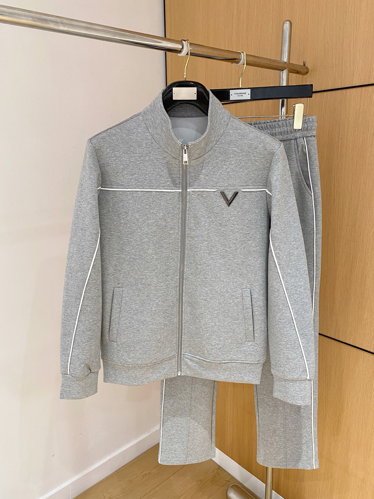 秋冬服 人気商品入荷 ルイヴィトン 防寒 セット セットアップ? メンズ