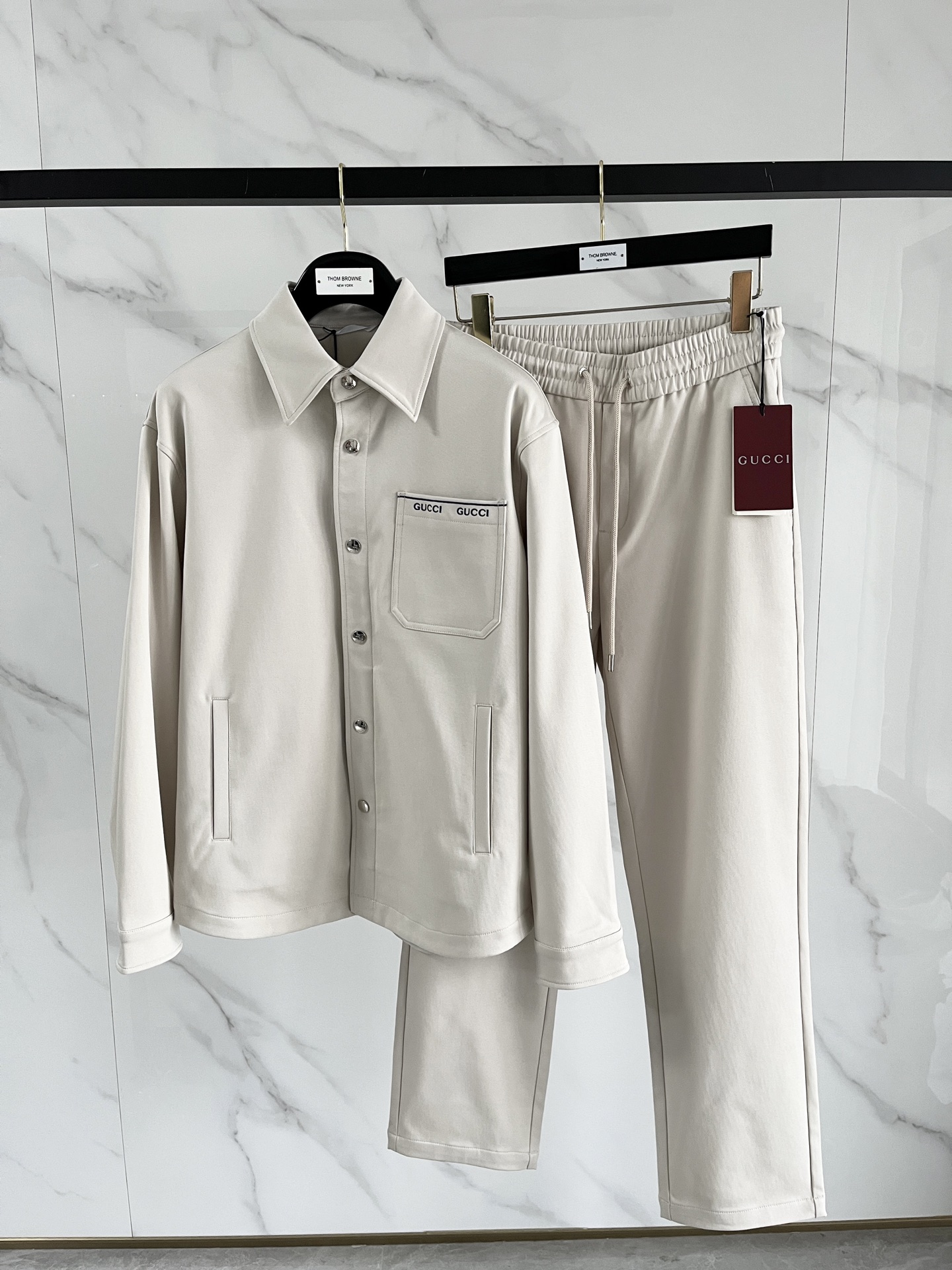 秋冬服 人気商品入荷 グッチ 上下服 セットアップ  メンズ