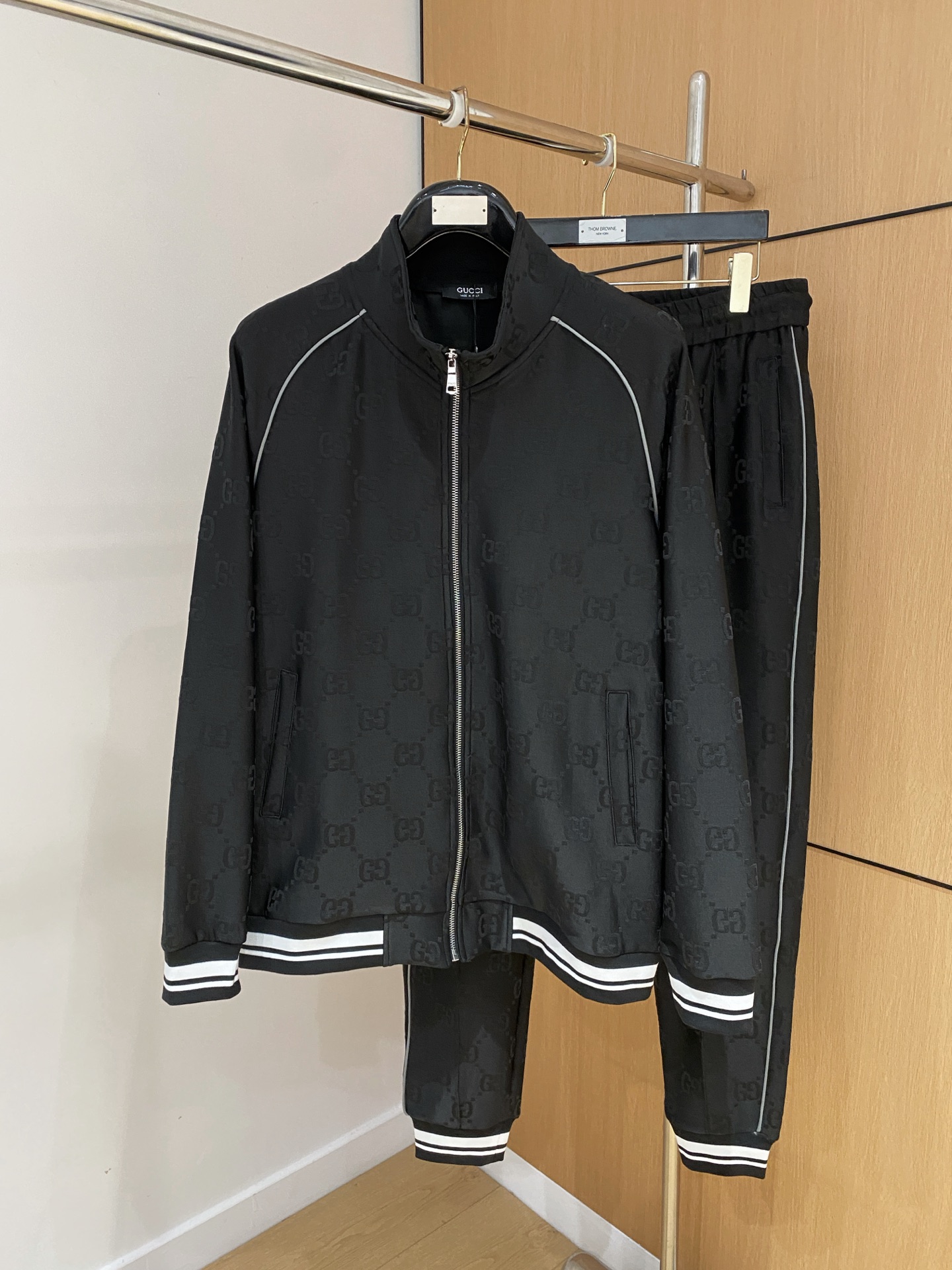 25秋冬服 人気商品入荷 グッチ スウェット セットアップ  メンズ