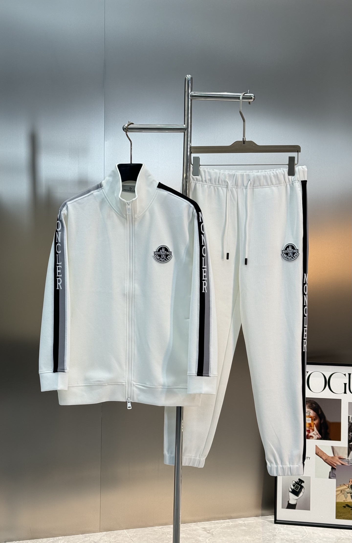 秋冬服 人気商品入荷 モンクレール 上下服 セットアップ? 男女兼着