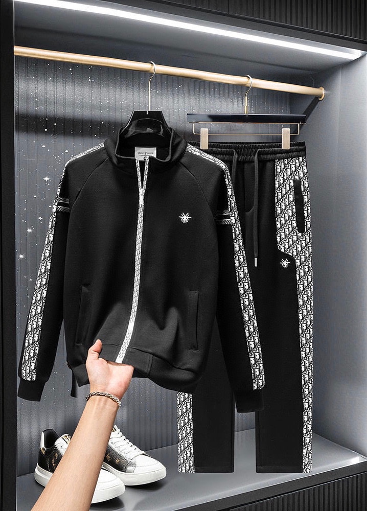 気ランキング第1位 クリスチャンディオール 上下服 セットアップ  メンズ